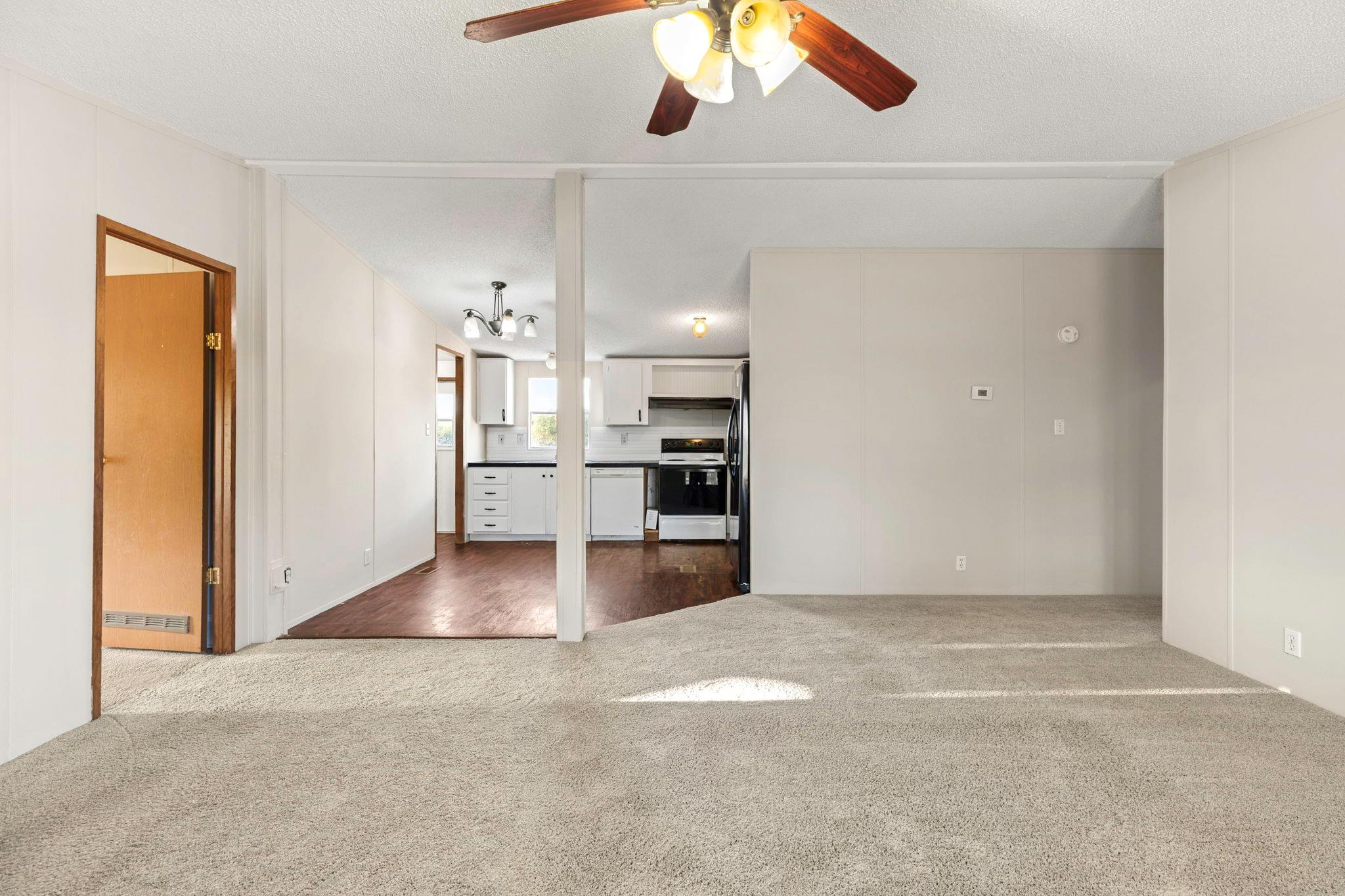 645 Old Luling Rd Property Photo 4