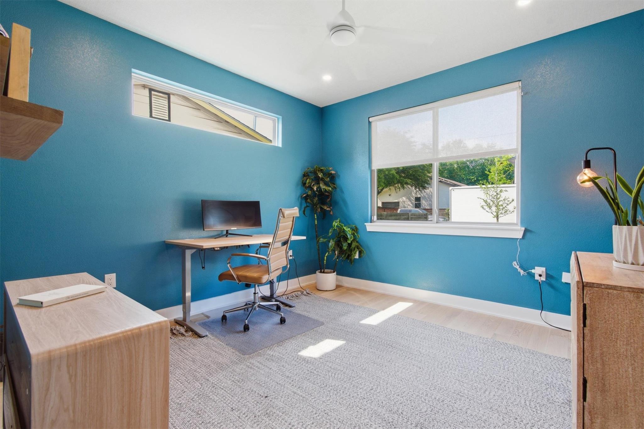 2710 Zaragosa A St Property Photo 6
