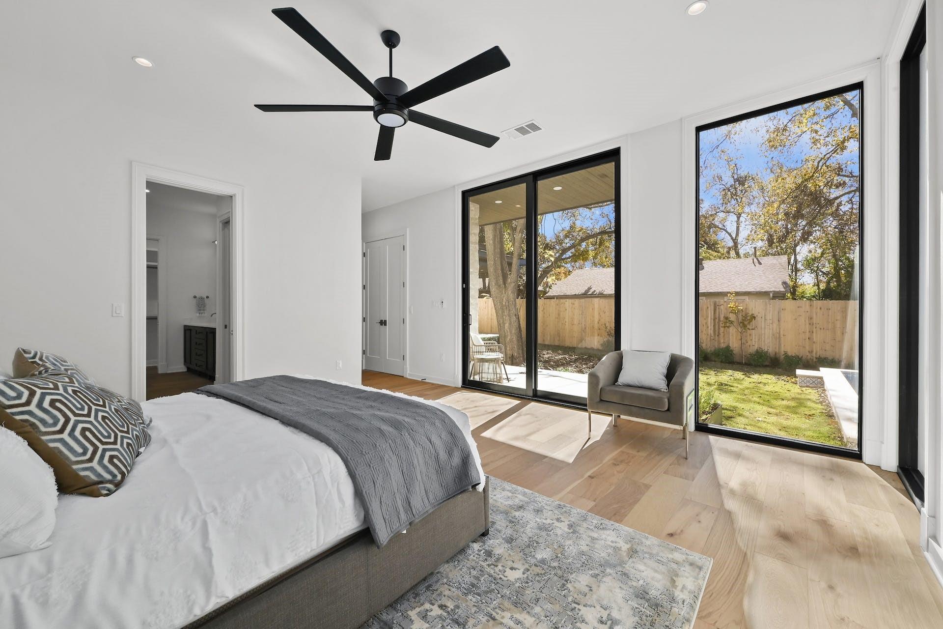 5512 Shoalwood Ave Property Photo 8