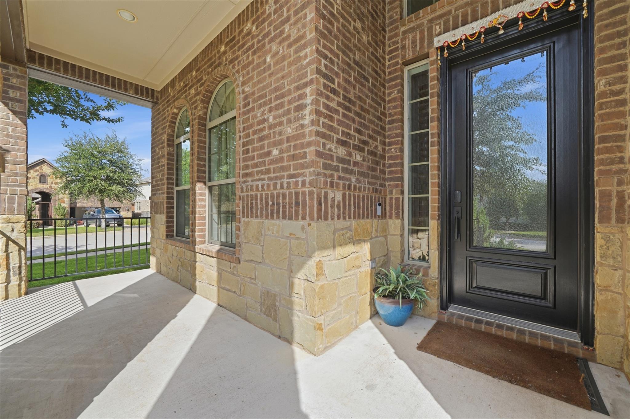 2229 Champions Corner Dr Property Photo 2