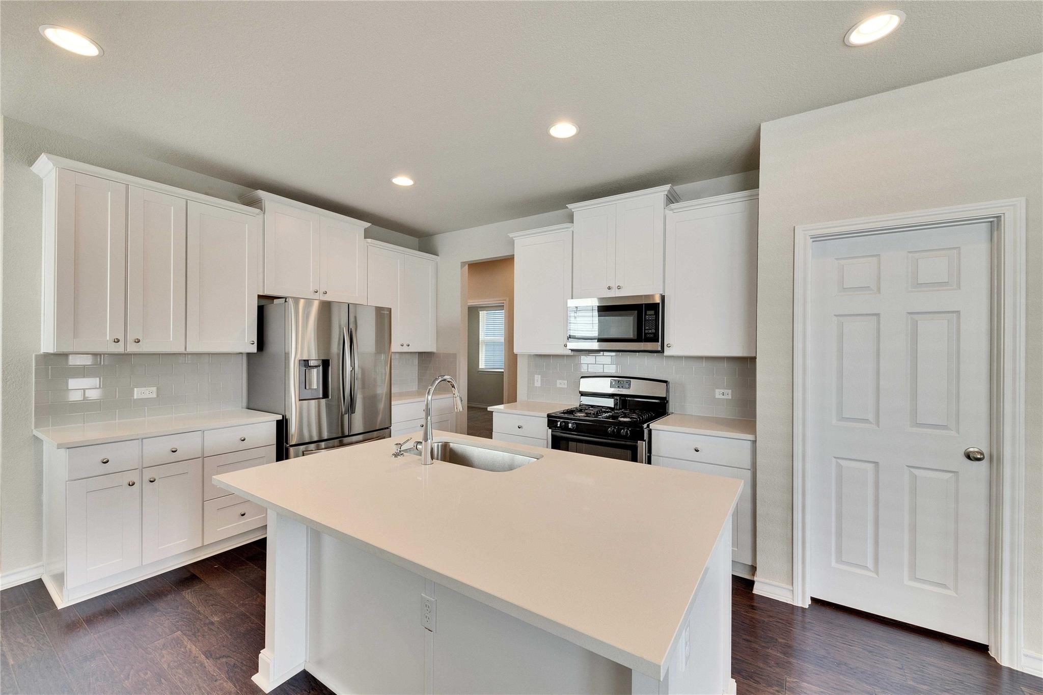 12121 Cimaizon Dr Property Photo 2