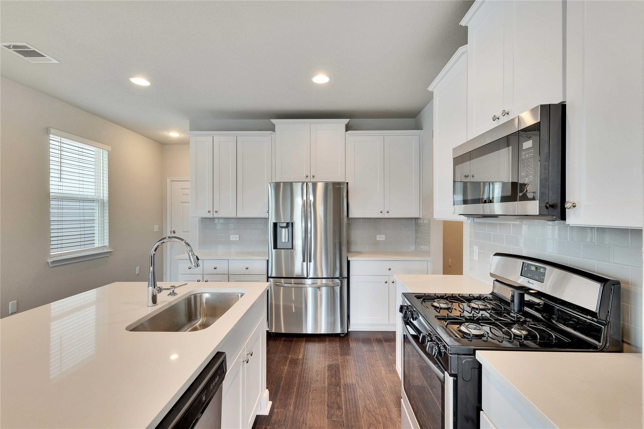 12121 Cimaizon Dr Property Photo 5