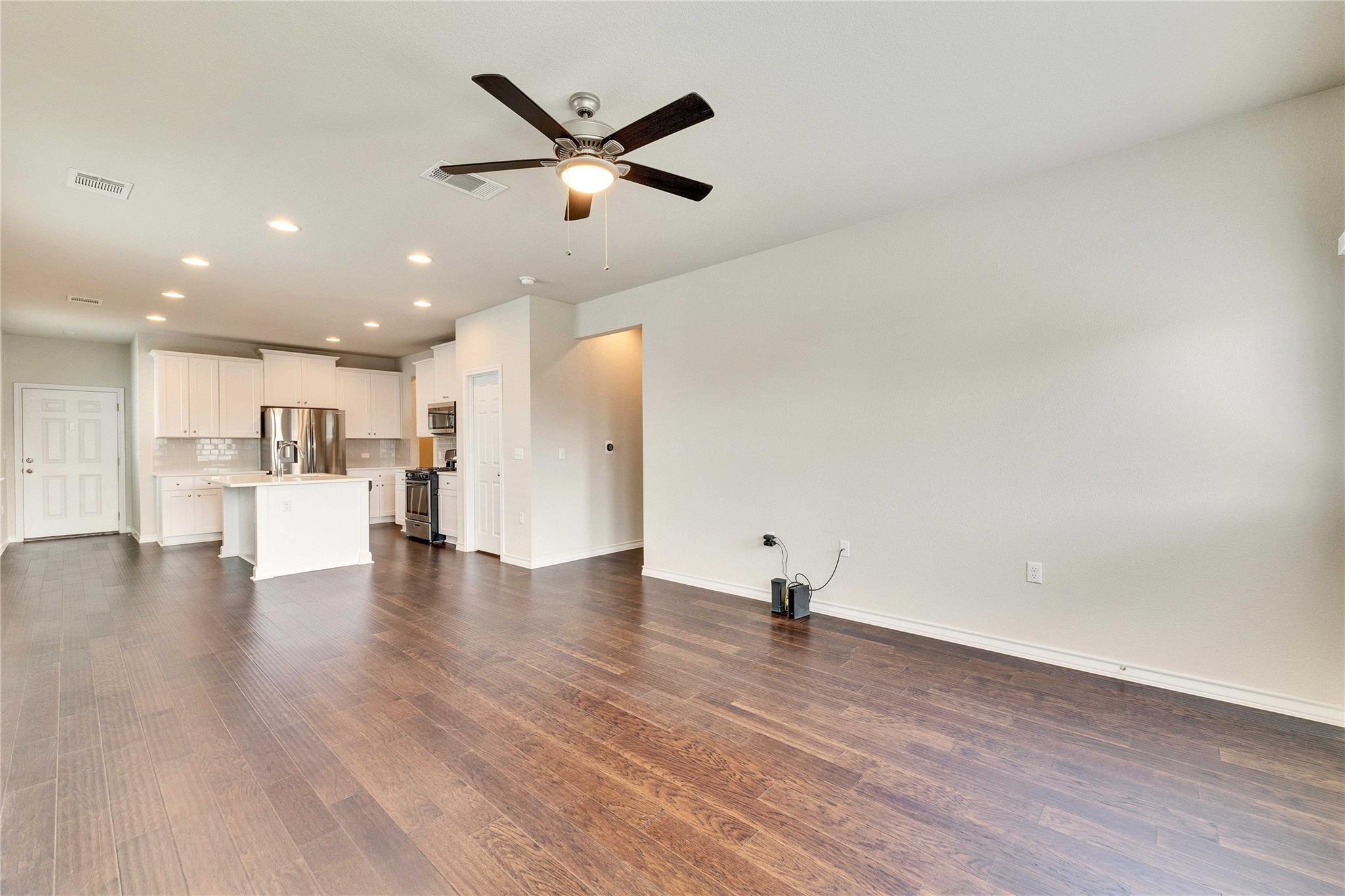 12121 Cimaizon Dr Property Photo 8
