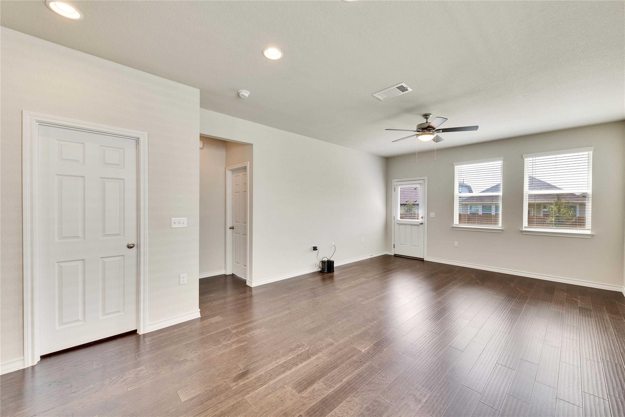 12121 Cimaizon Dr Property Photo 10