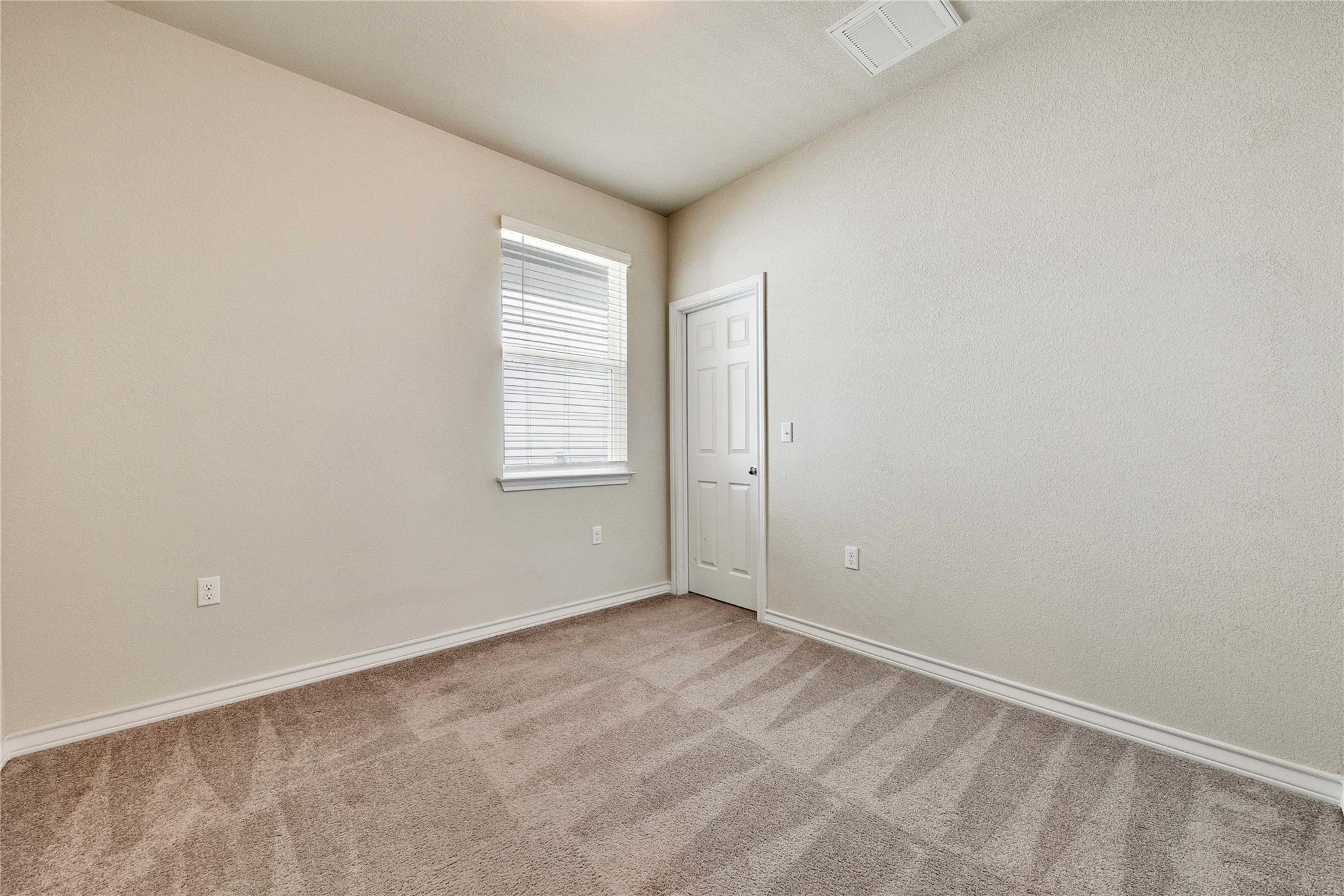 12121 Cimaizon Dr Property Photo 17