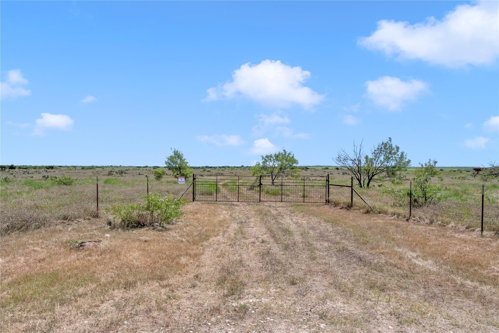 10600 County Road 210 Rd Property Photo 9