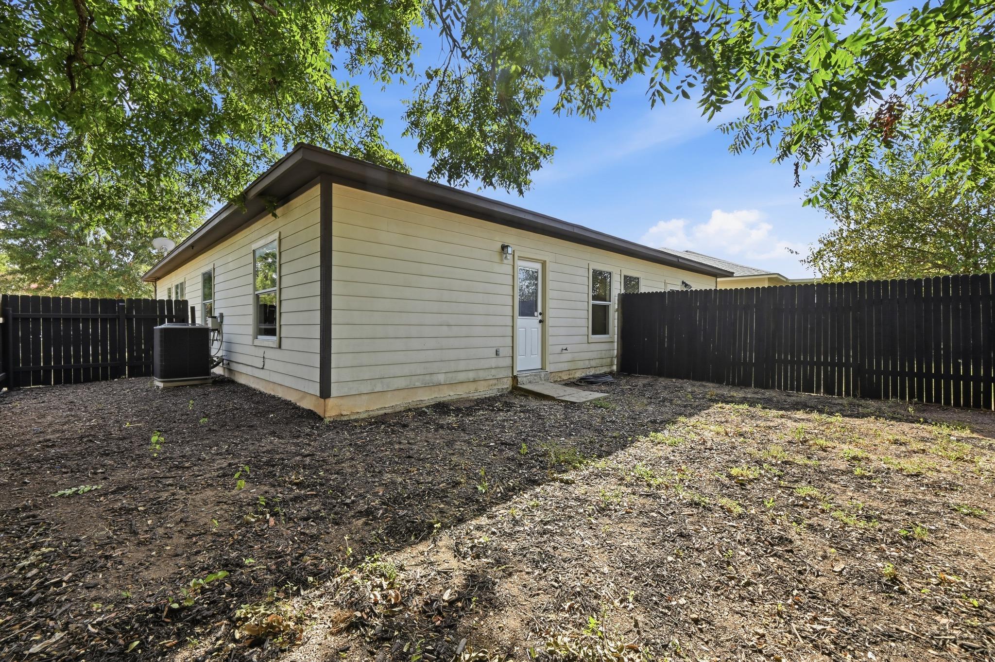 3008 Aftonshire Way Property Photo 20