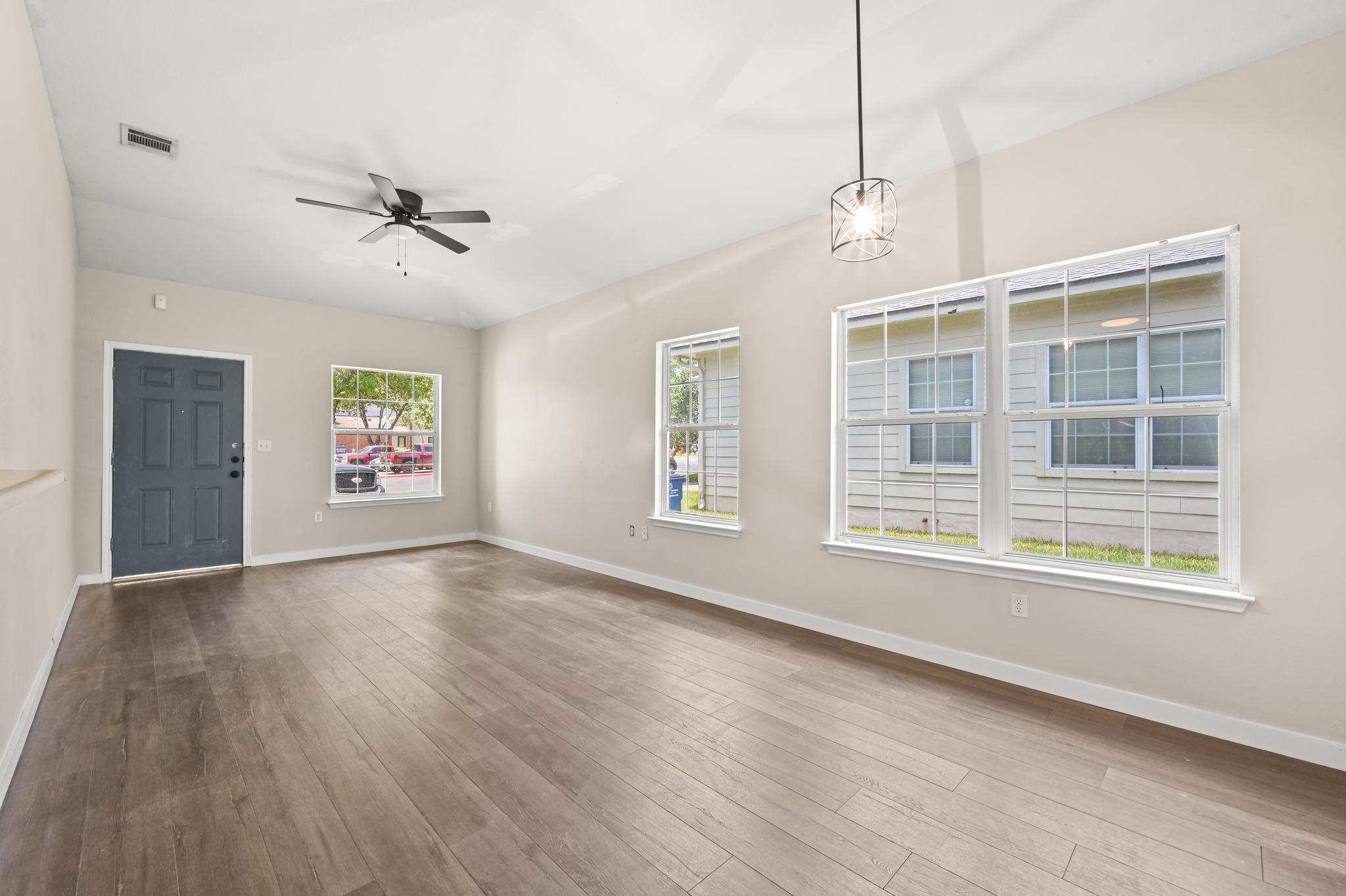 3008 Aftonshire Way Property Photo 23