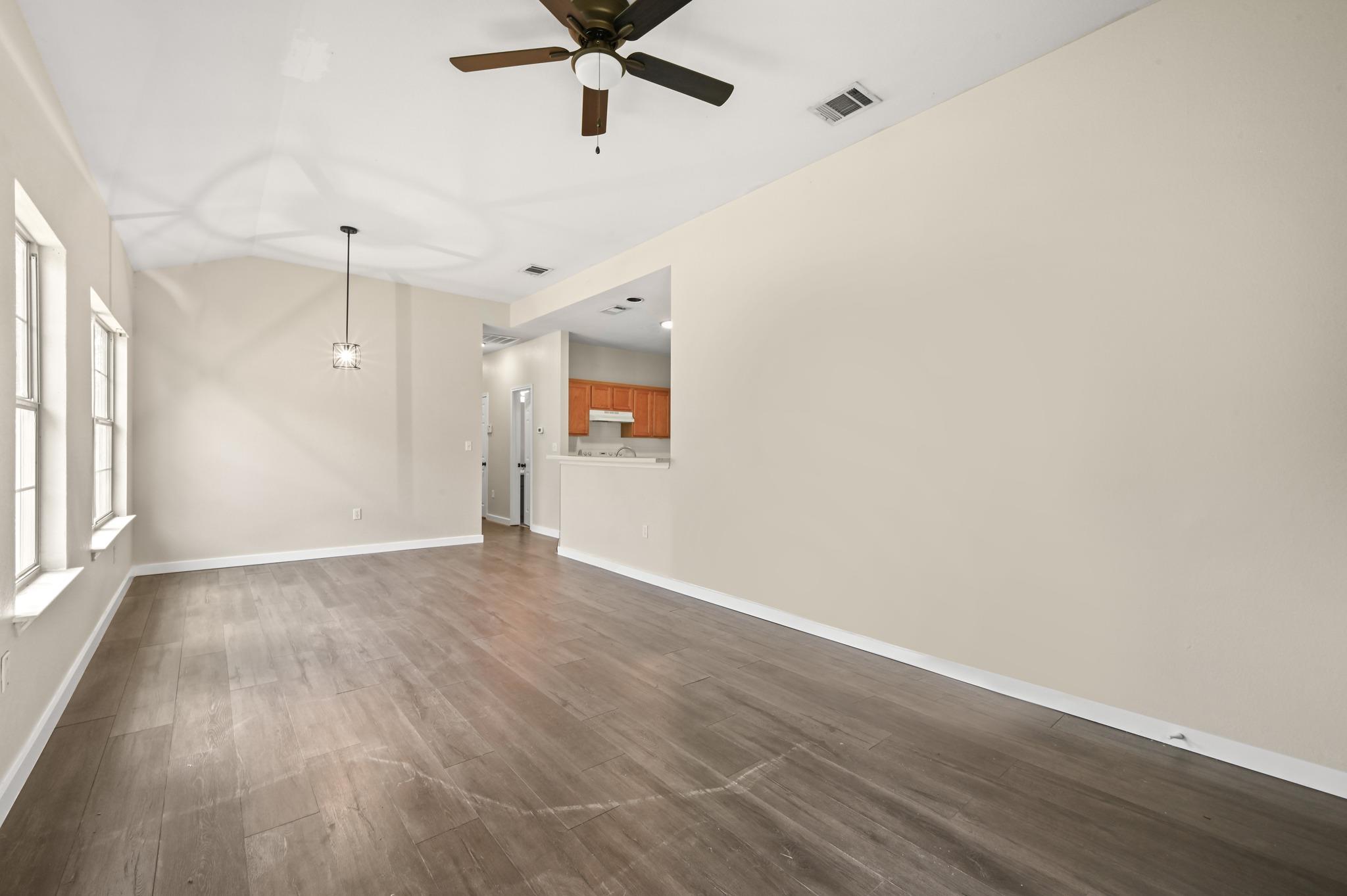 3008 Aftonshire Way Property Photo 24