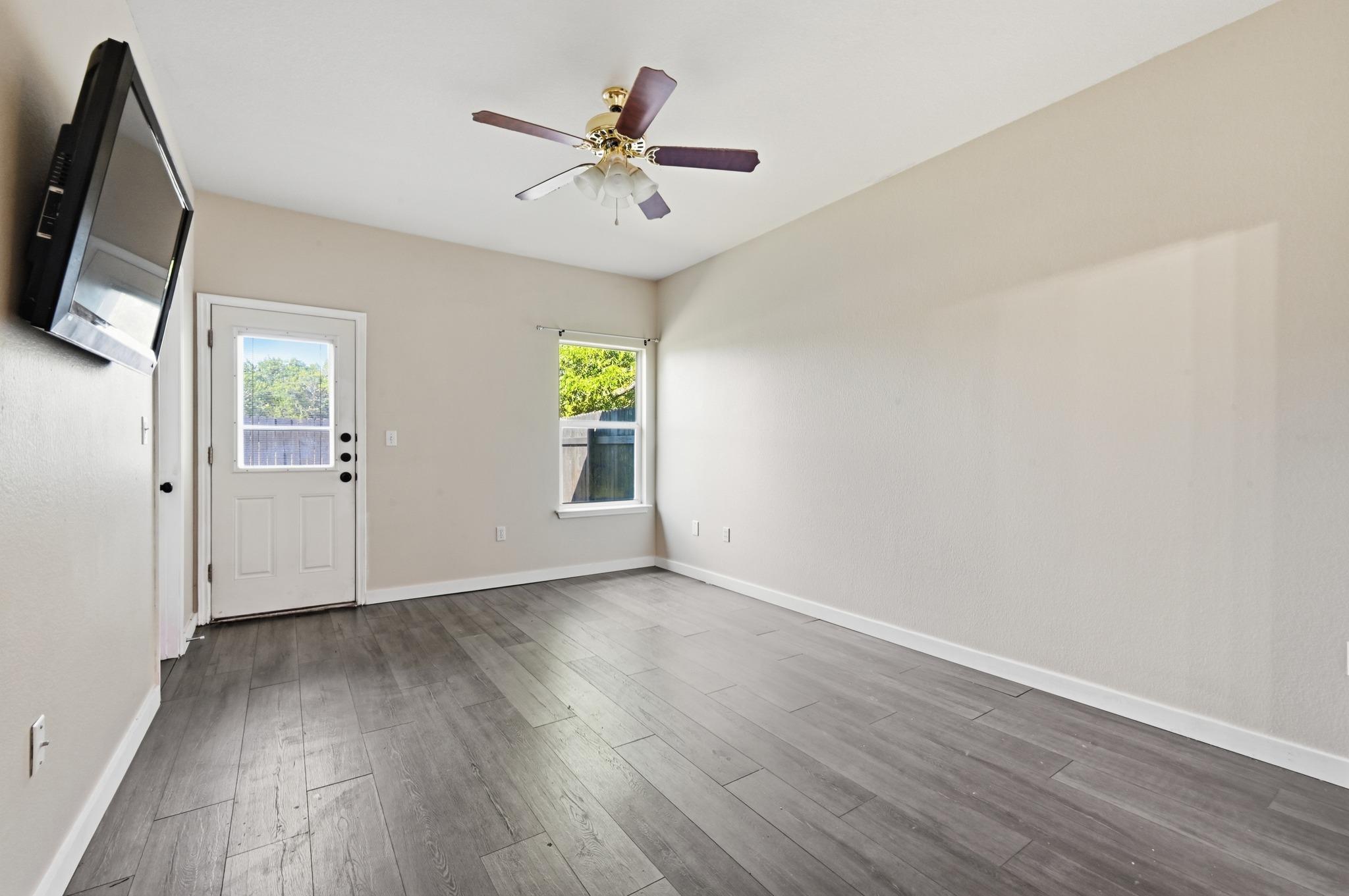 3008 Aftonshire Way Property Photo 30