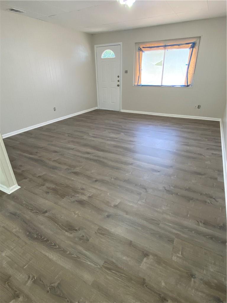 2105 Dixie Ln Property Photo 2