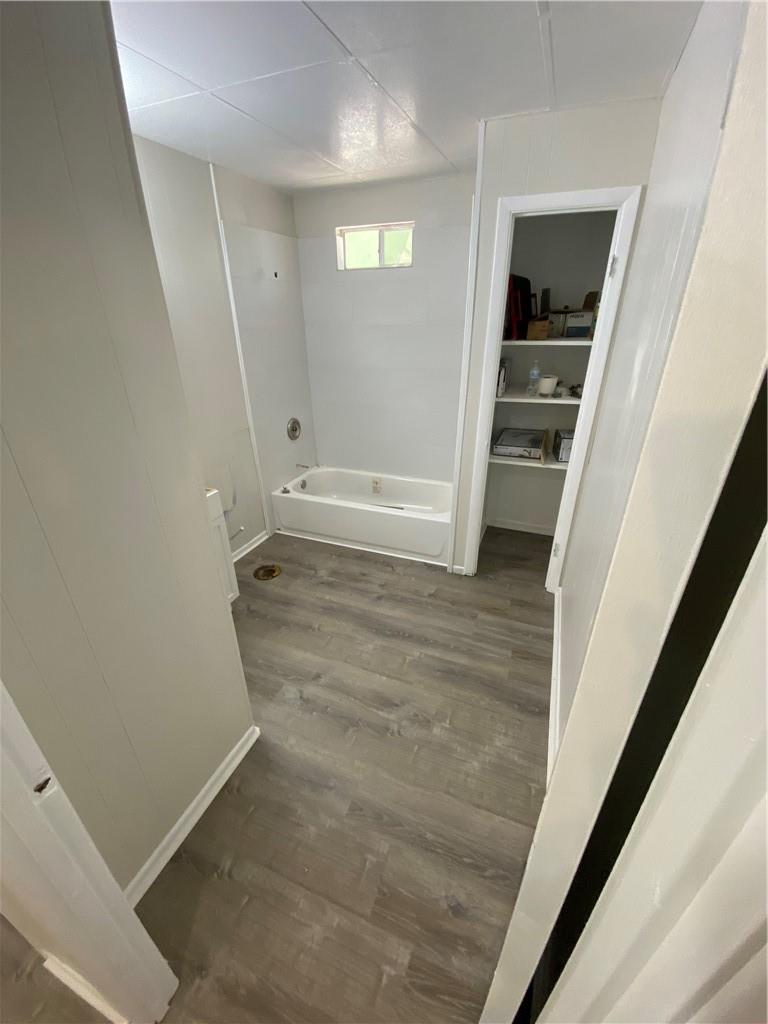 2105 Dixie Ln Property Photo 9