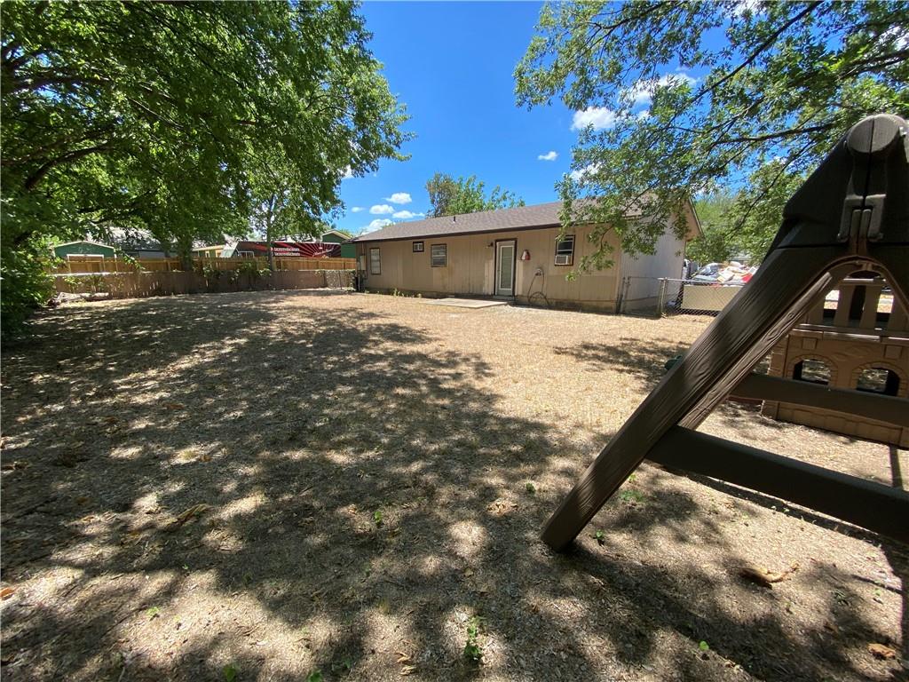 2105 Dixie Ln Property Photo 12