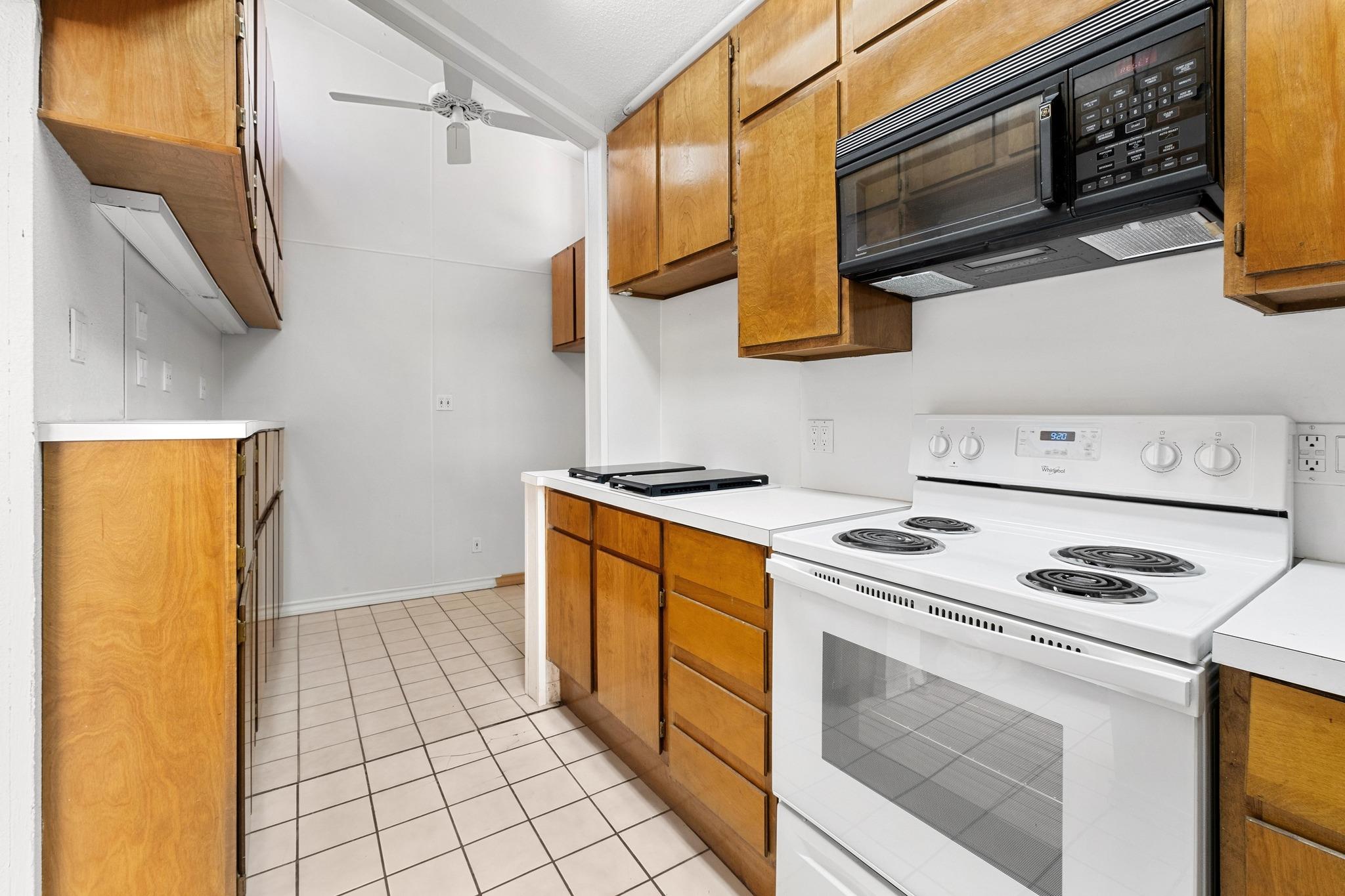 121 Scott St Property Photo 19