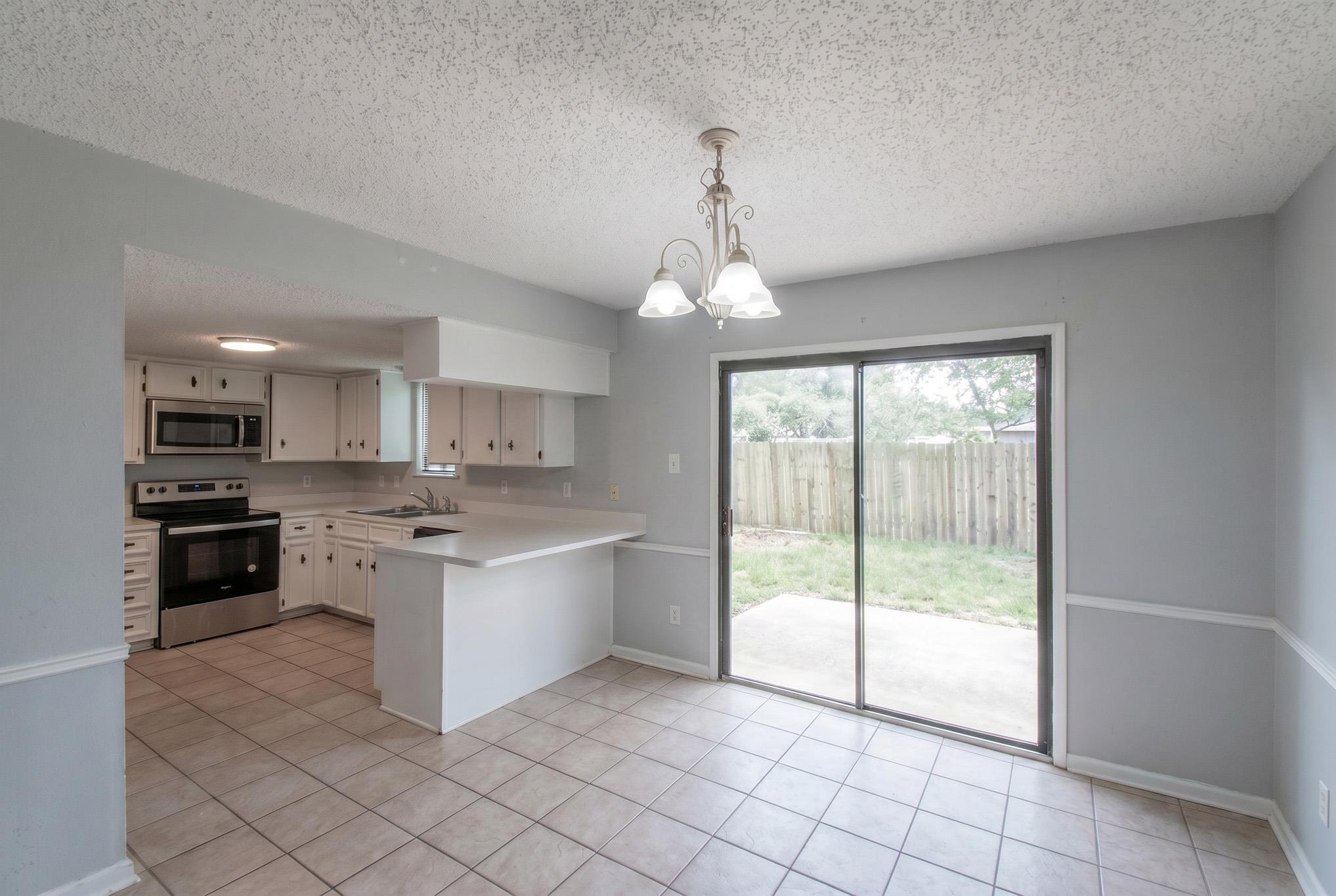 8517 Fathom Cir #b Property Photo 3