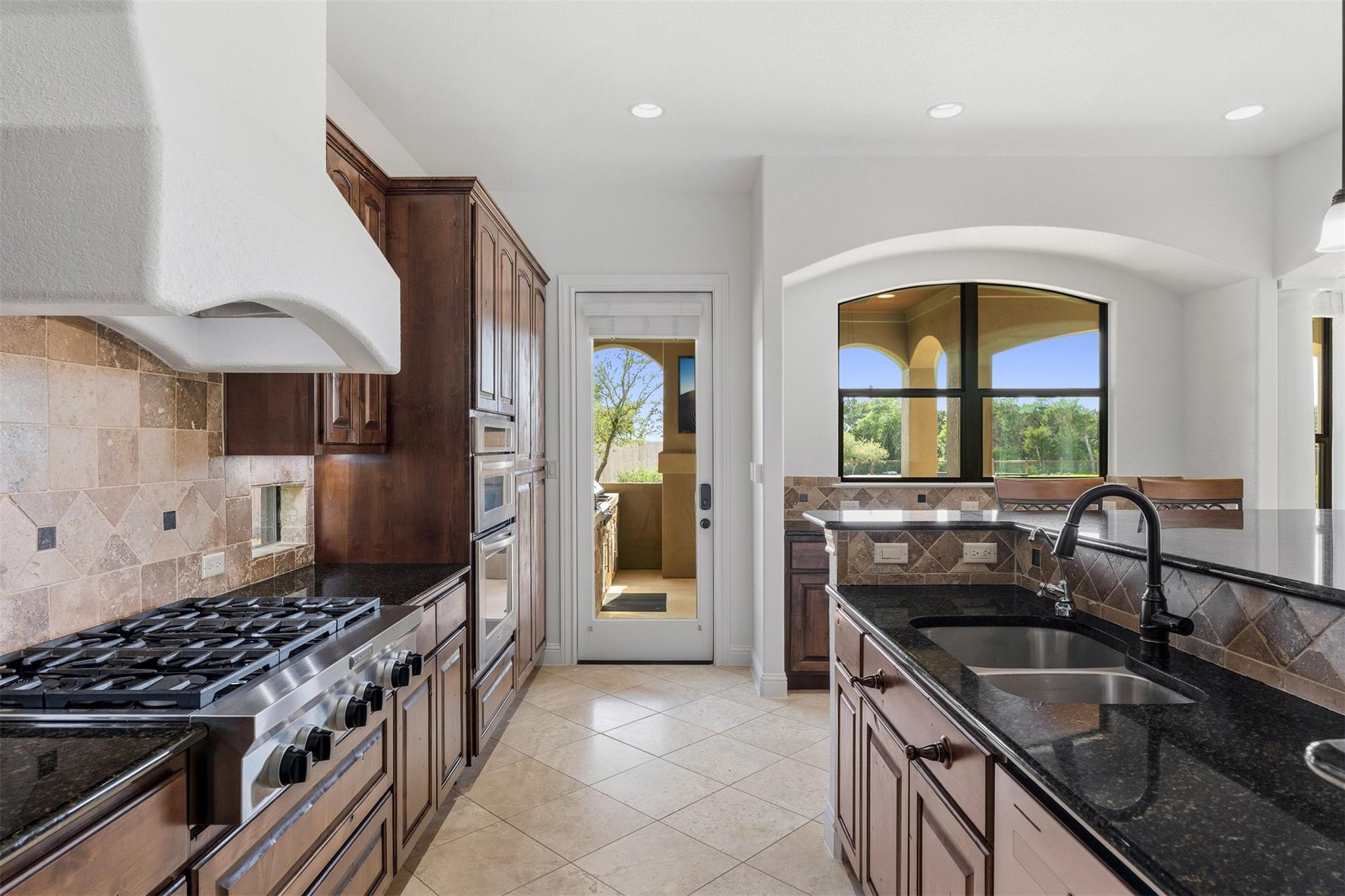 1001 Villa Hill Dr Property Photo 17
