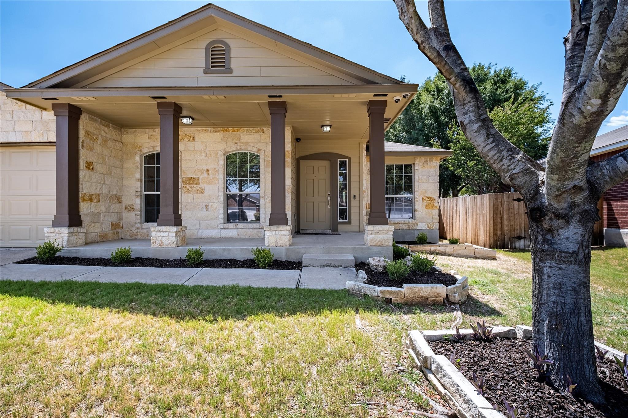2328 Pearson Way Property Photo 5