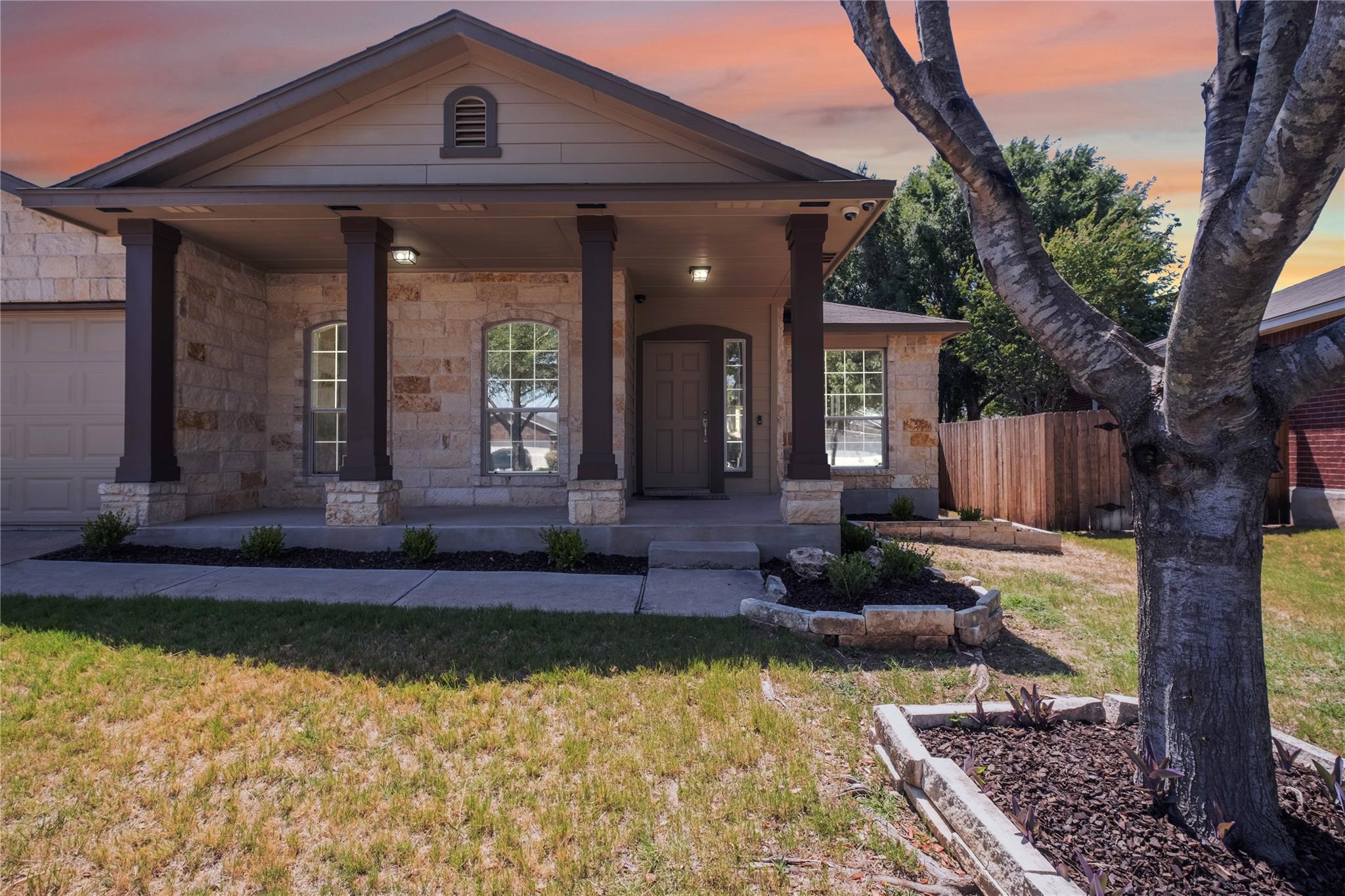 2328 Pearson Way Property Photo 10