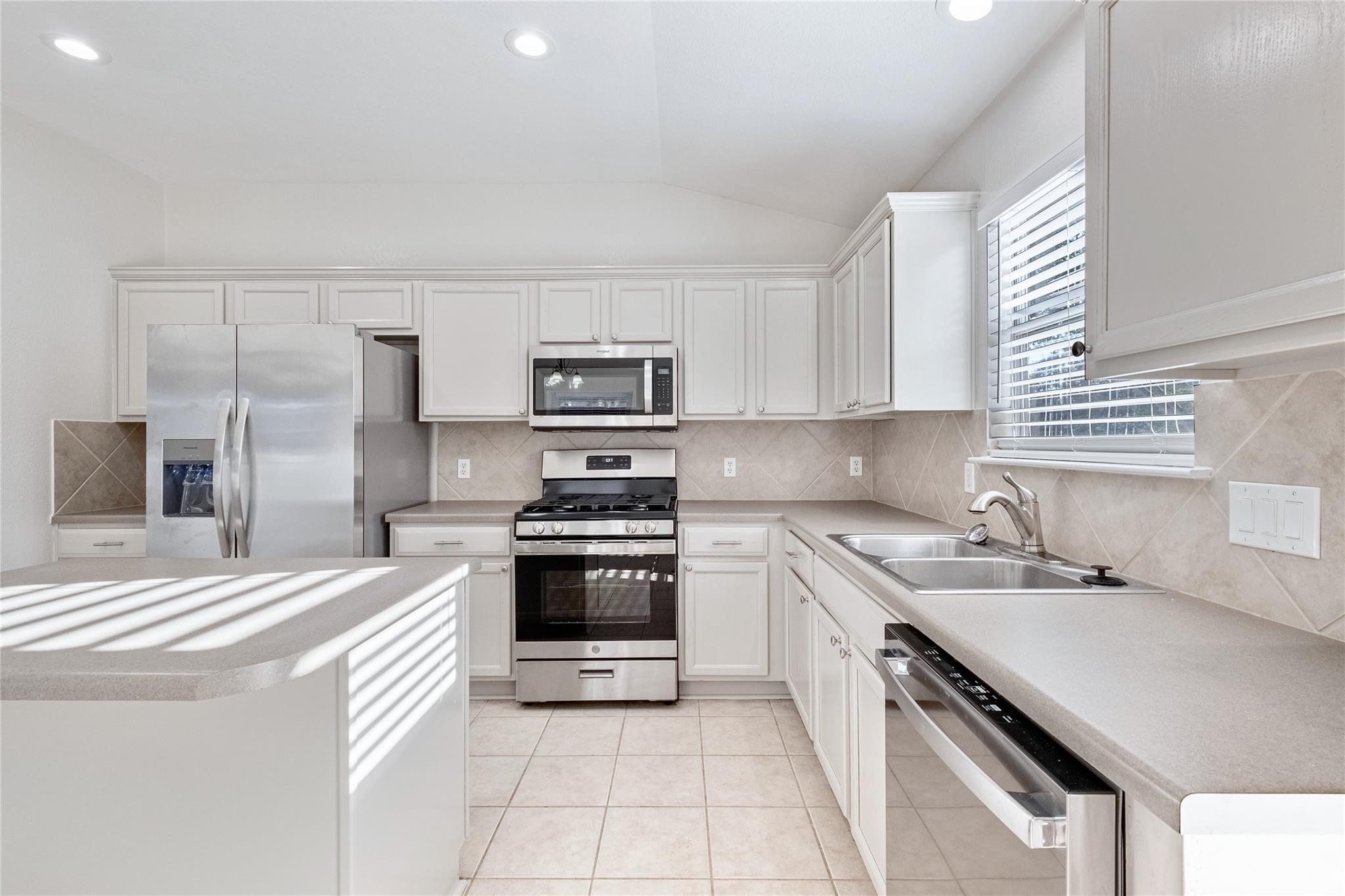 2328 Pearson Way Property Photo 37