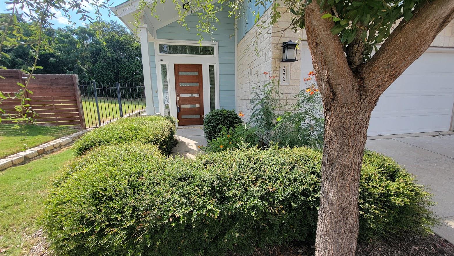 2204 Theseus Pass Property Photo 2