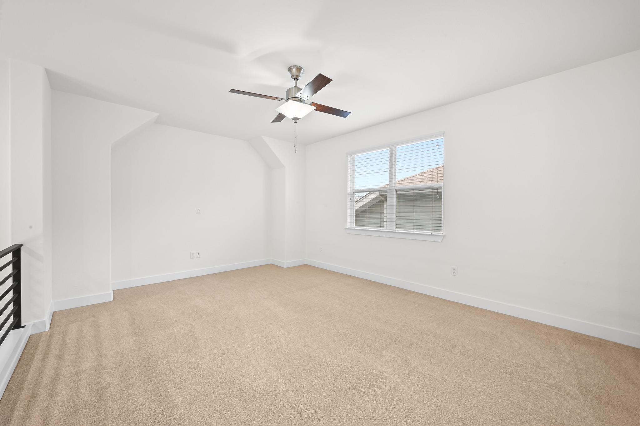 2204 Theseus Pass Property Photo 22
