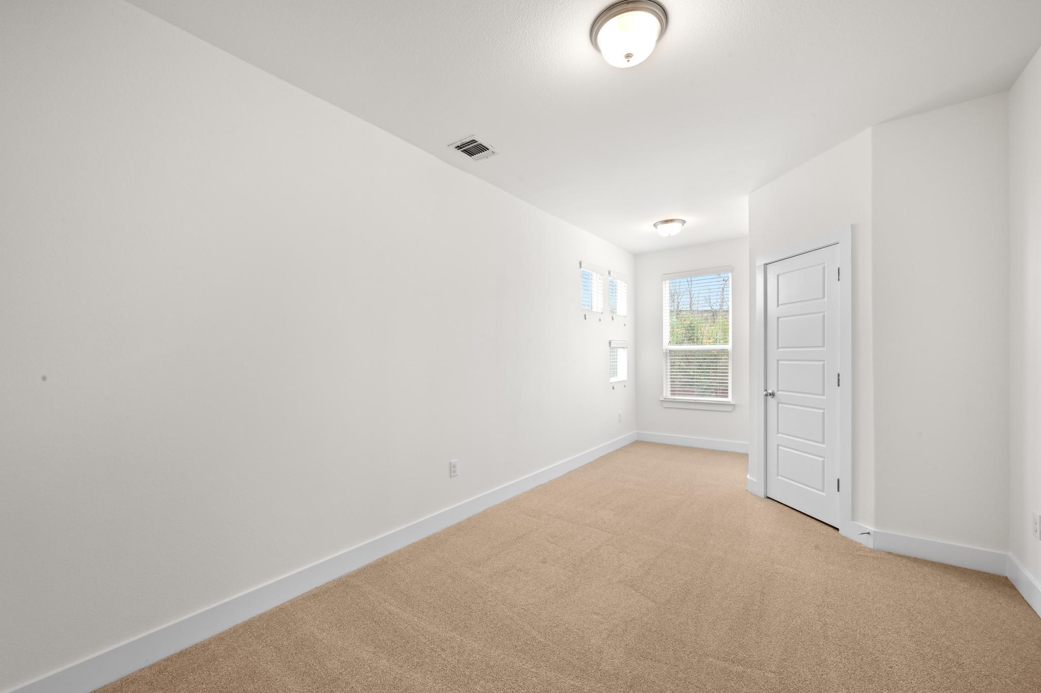 2204 Theseus Pass Property Photo 25