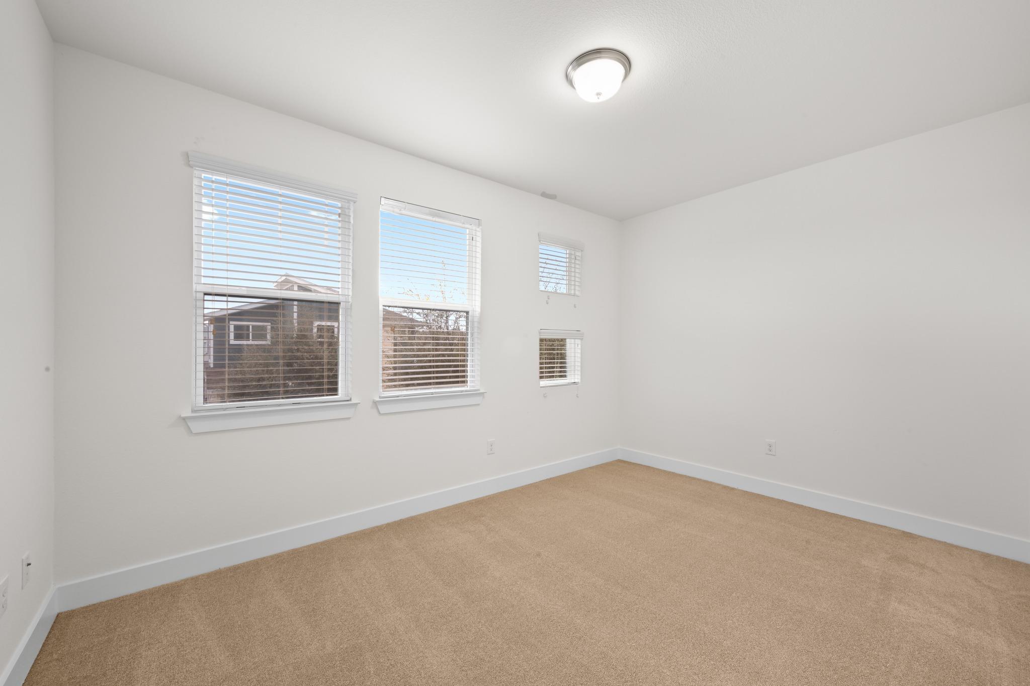 2204 Theseus Pass Property Photo 26
