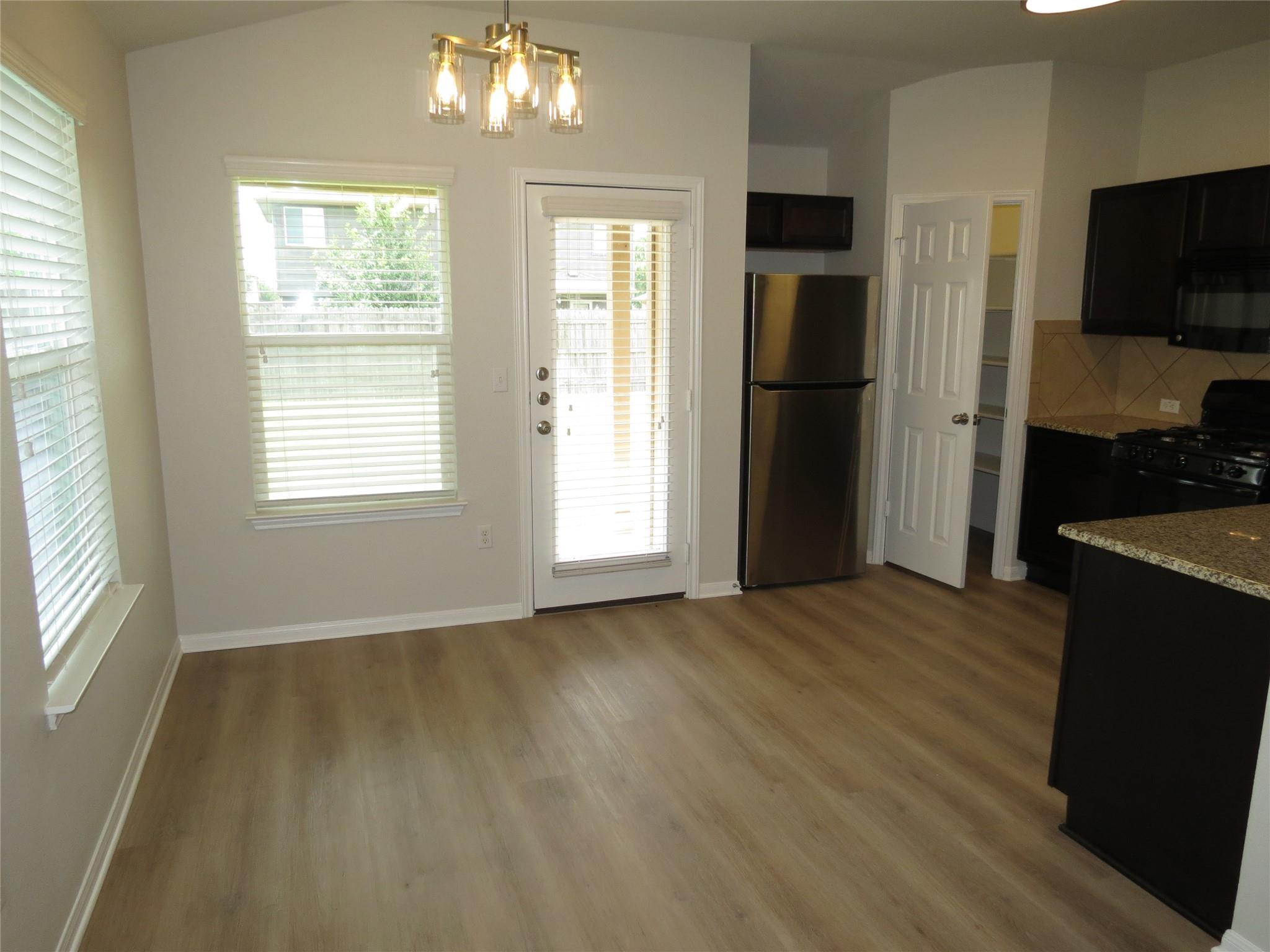 375 Musgrav None Property Photo 7