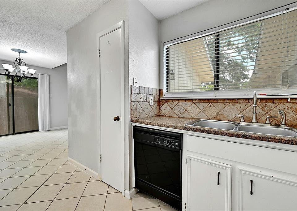 8407 Fathom Cir Property Photo 6