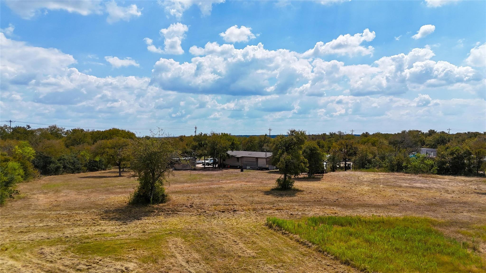 8106 Wolf Ln Property Photo 3