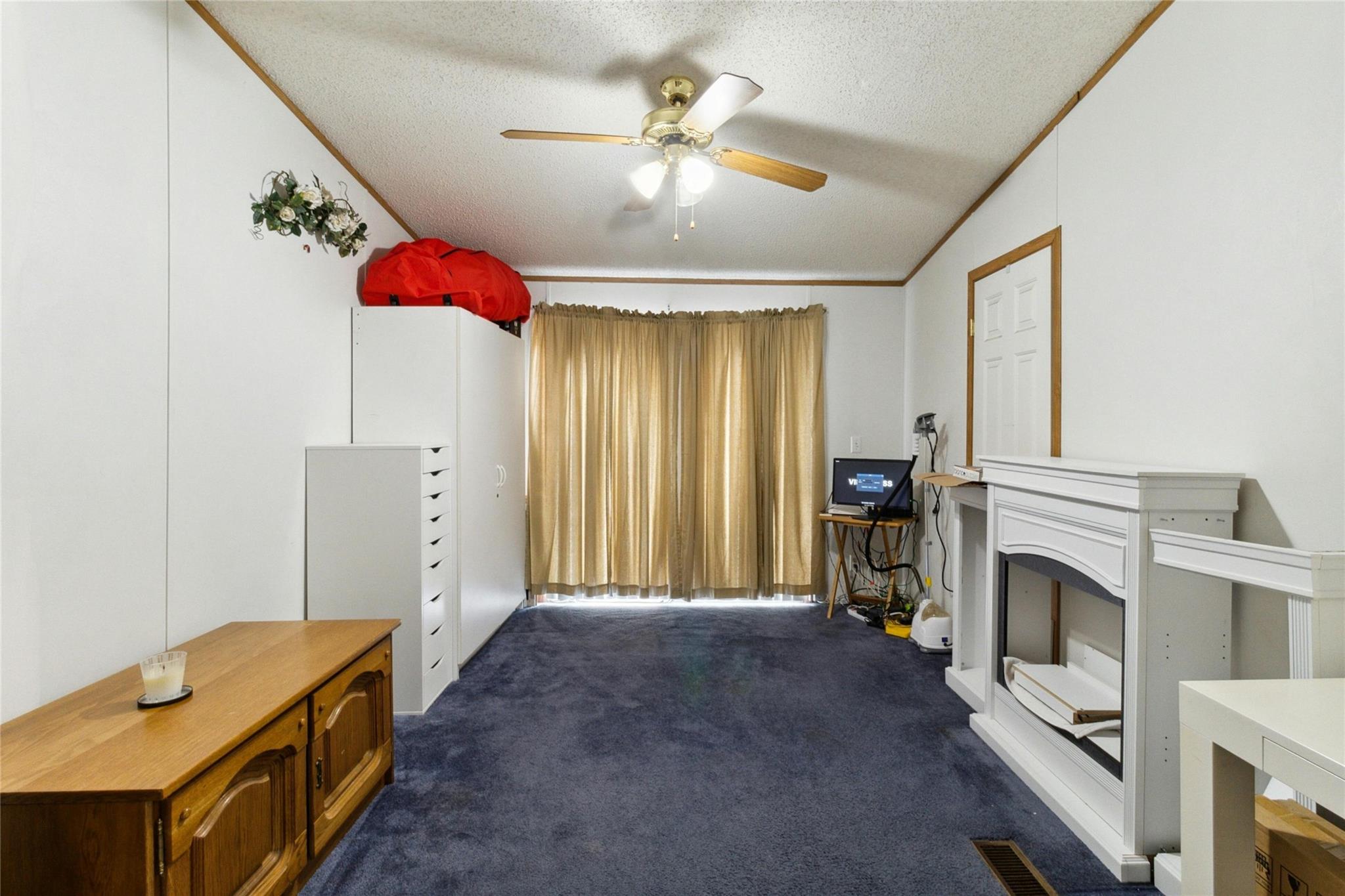 8106 Wolf Ln Property Photo 13