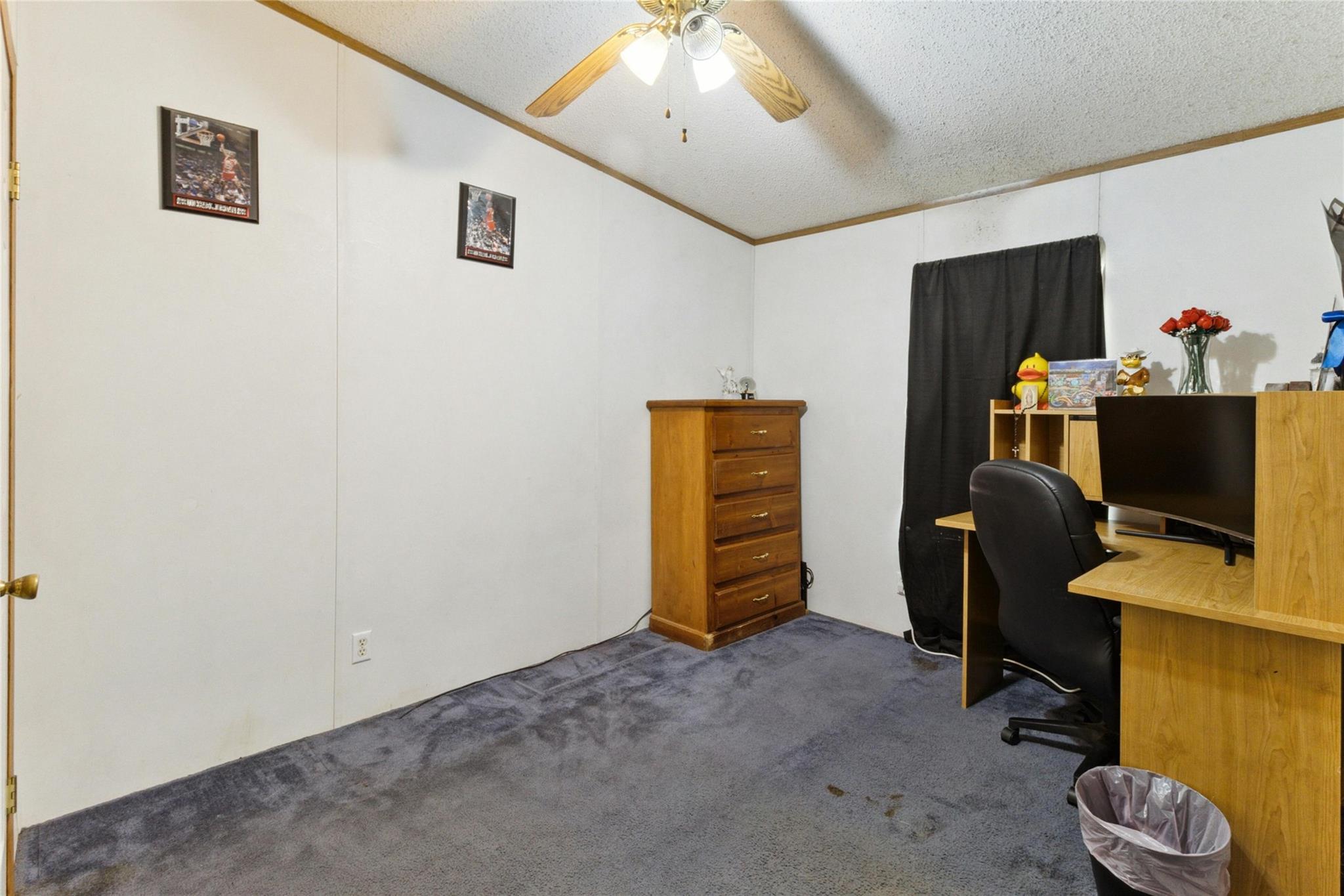 8106 Wolf Ln Property Photo 21