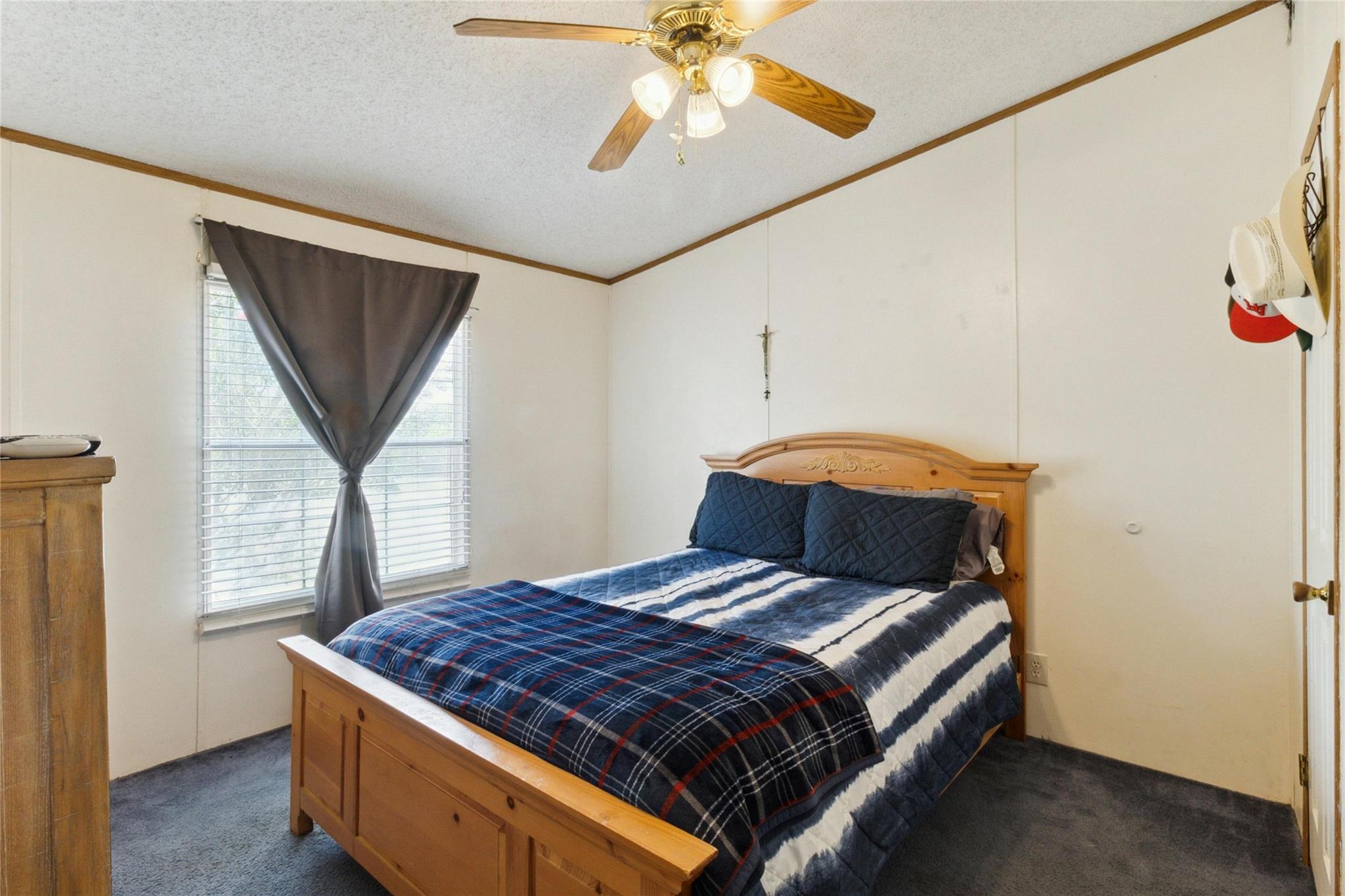 8106 Wolf Ln Property Photo 22