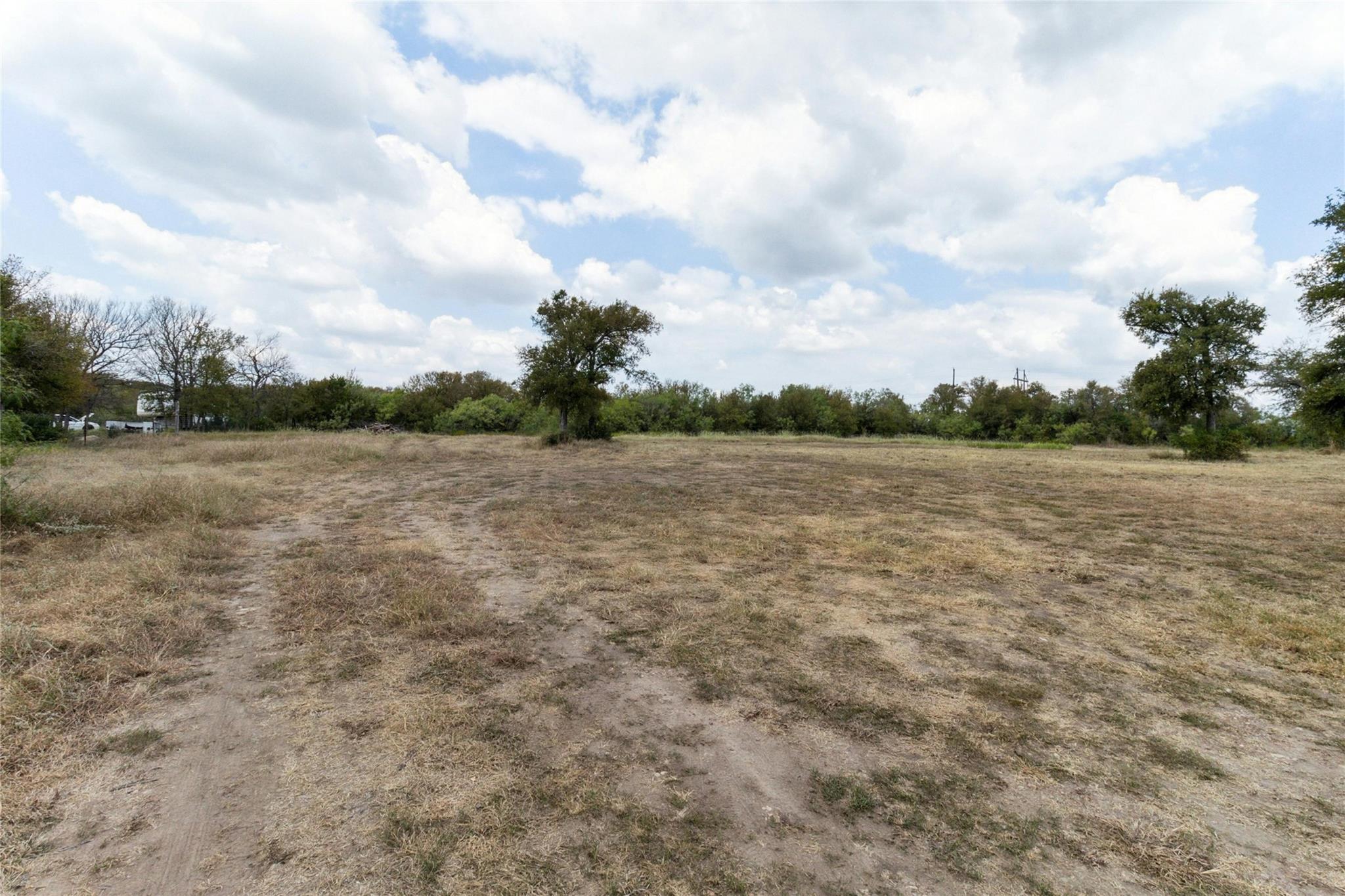 8106 Wolf Ln Property Photo 33