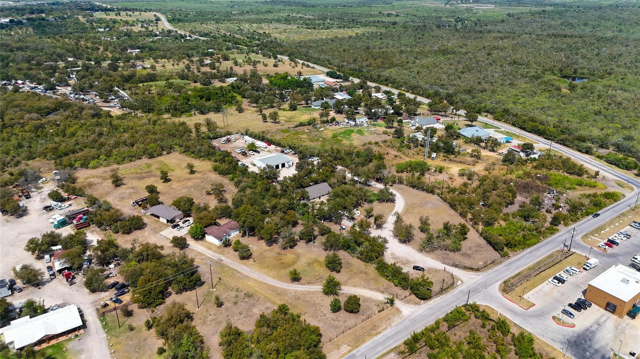 8106 Wolf Ln Property Photo 38