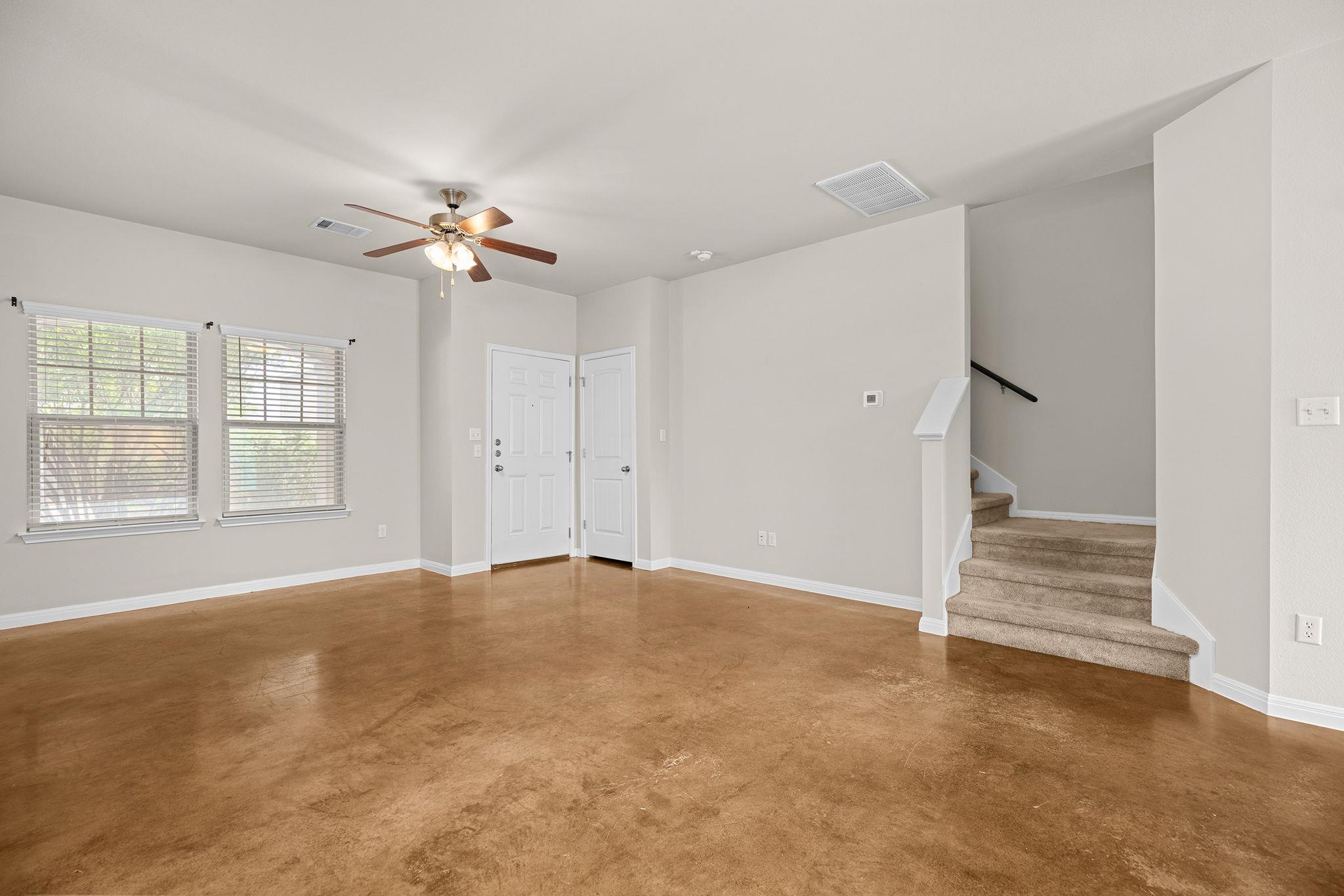 4607 Graceful Ln Property Photo 10