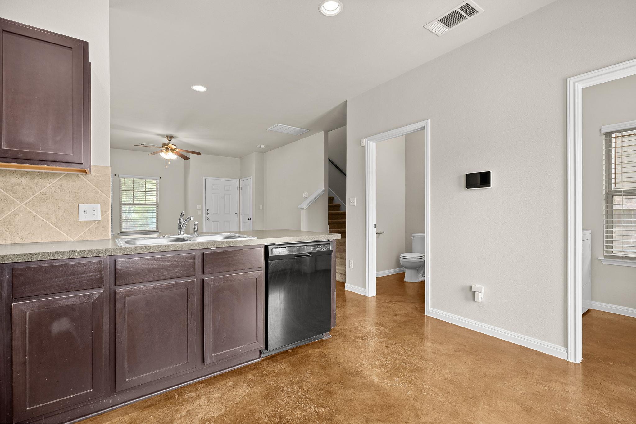 4607 Graceful Ln Property Photo 13