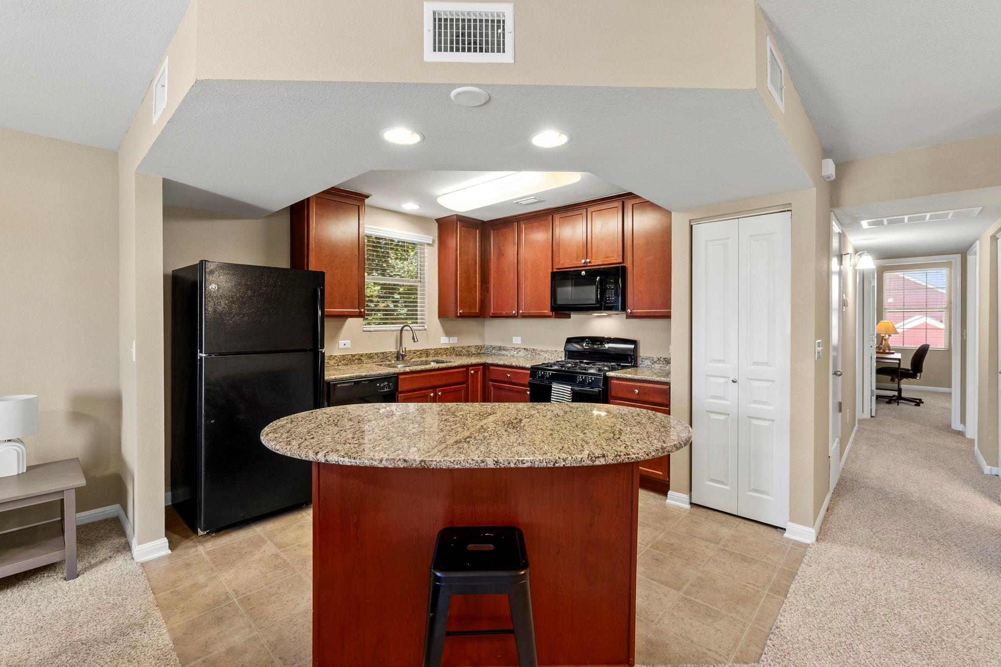 340 Trestle Tree None Property Photo 6