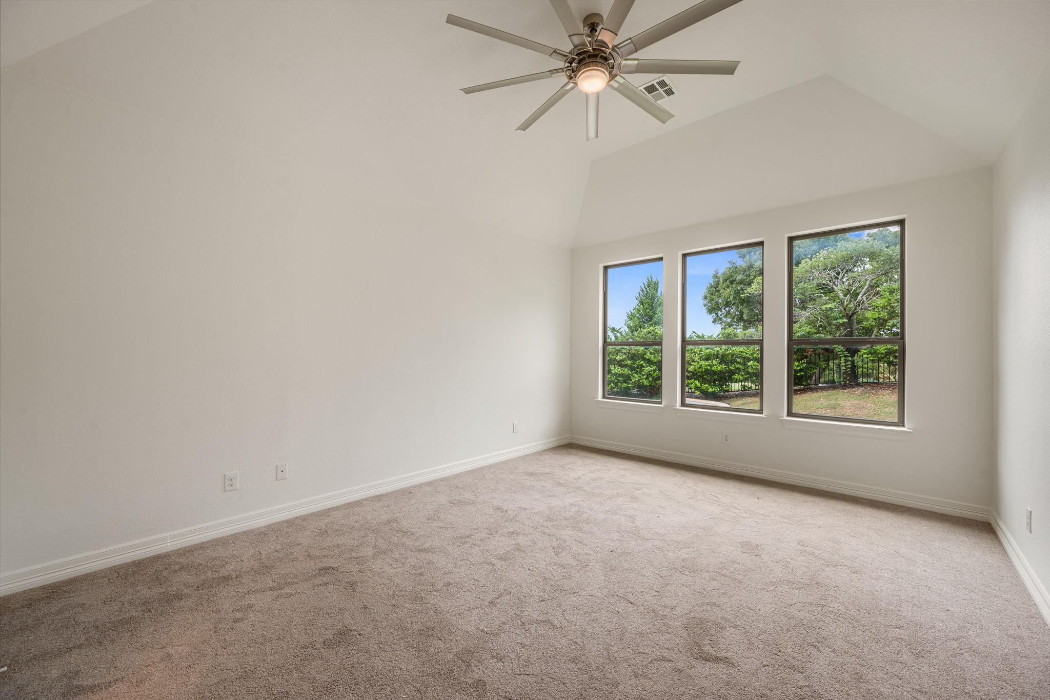 2201 Quarry Loop Property Photo 17