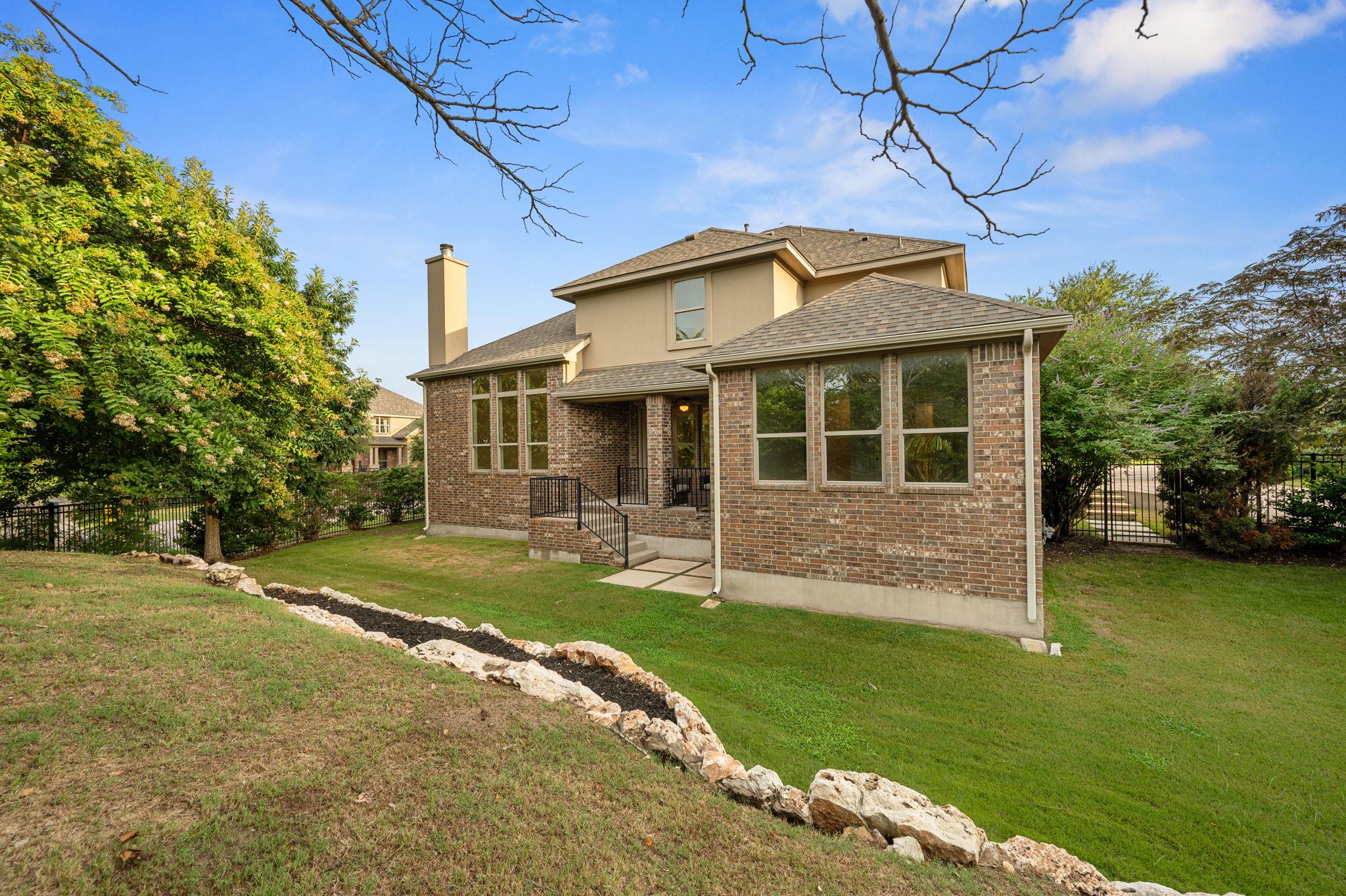 2201 Quarry Loop Property Photo 35