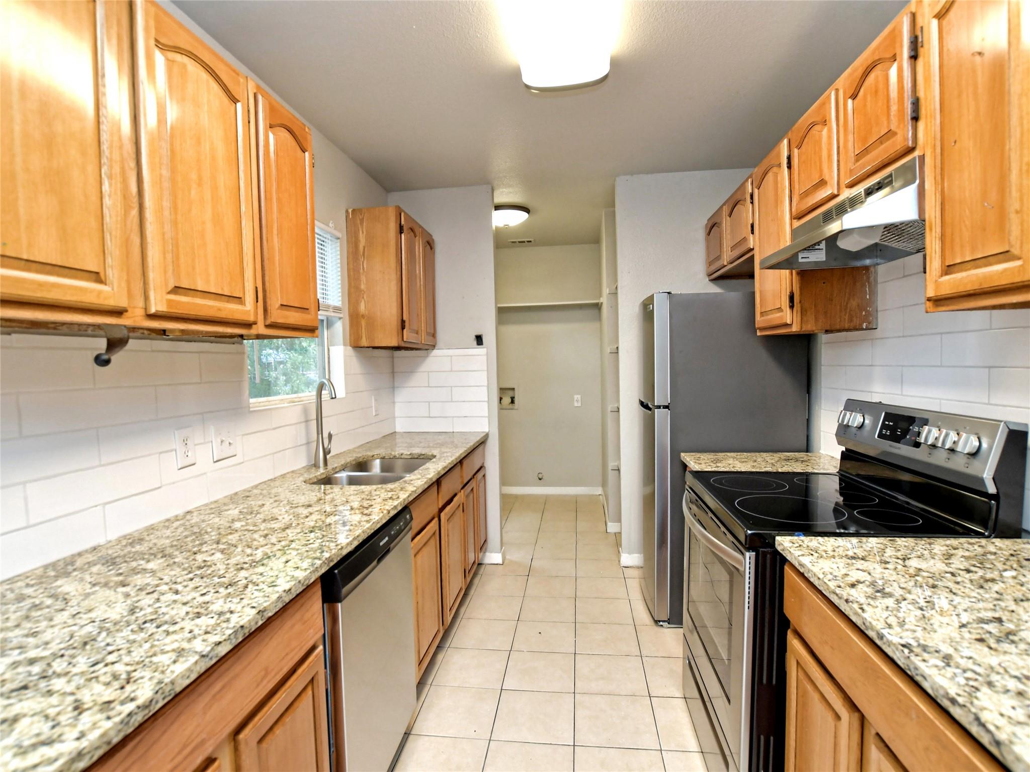 6121 Ponca St #a Property Photo 7
