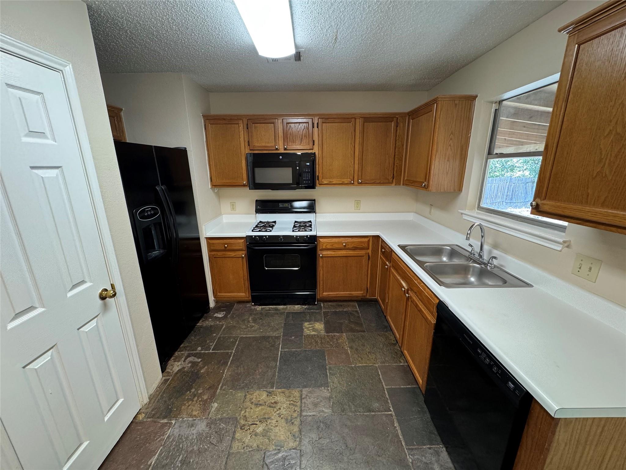 713 Patchway Ln Property Photo 8
