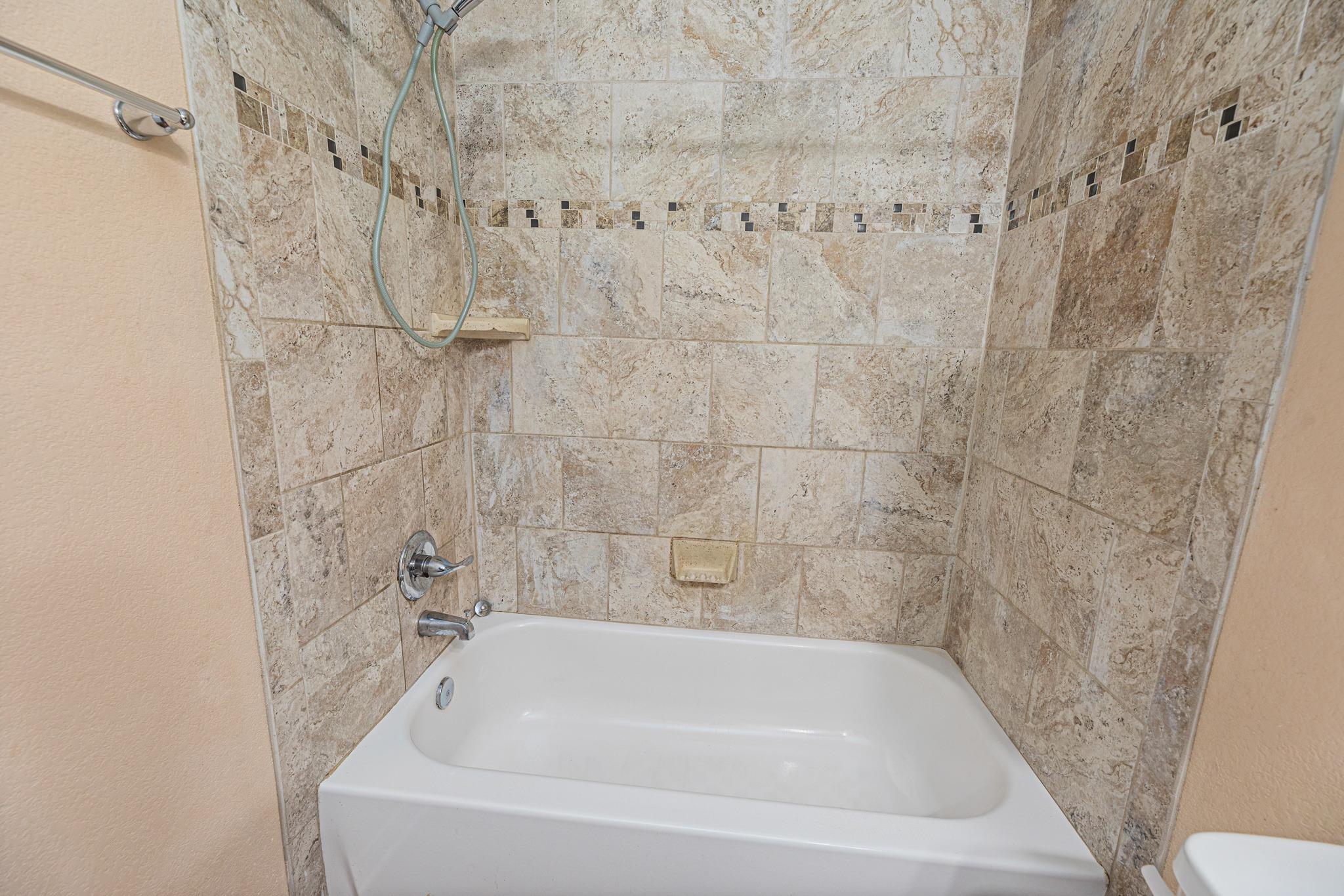 1375 Main St Property Photo 21