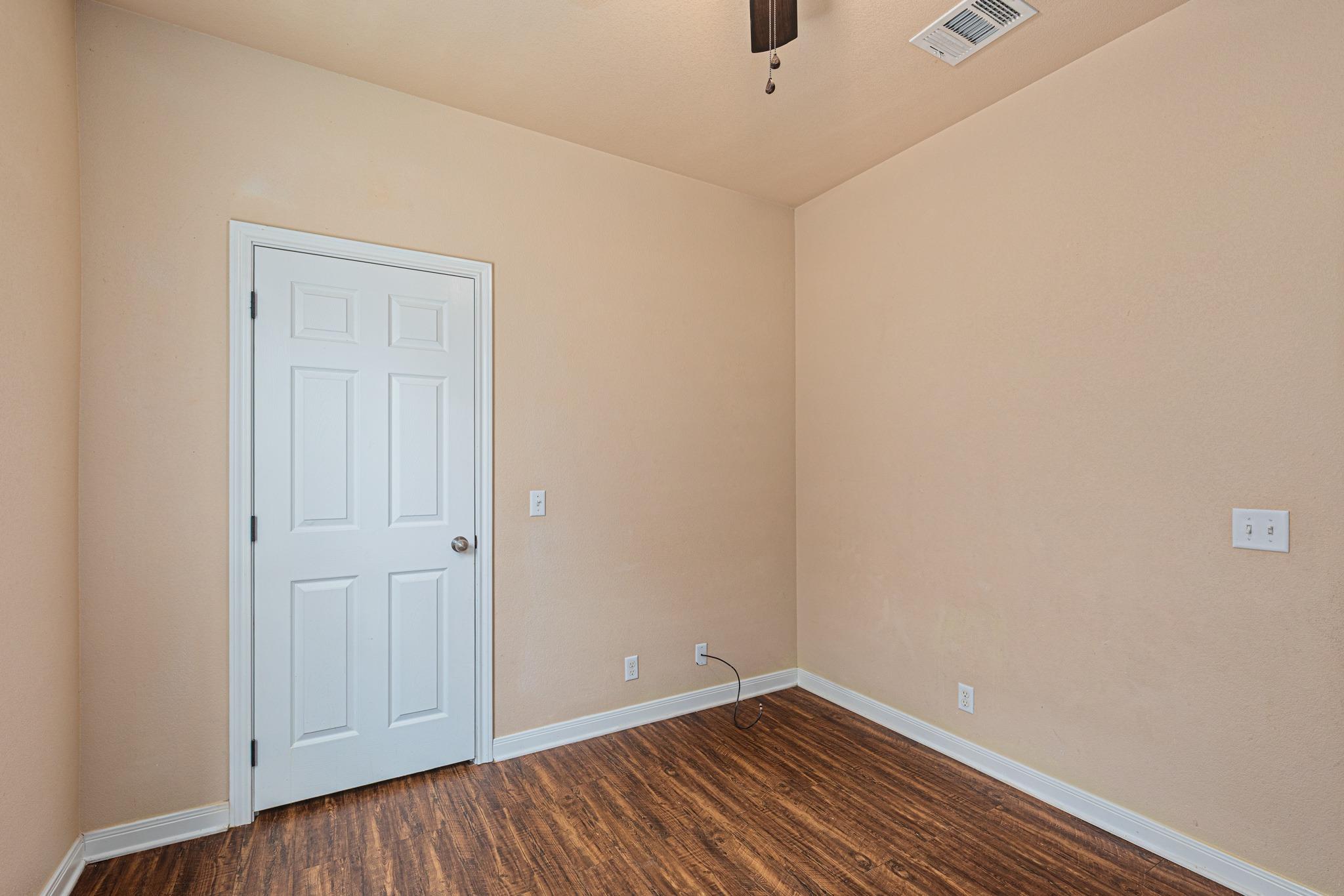 1375 Main St Property Photo 27