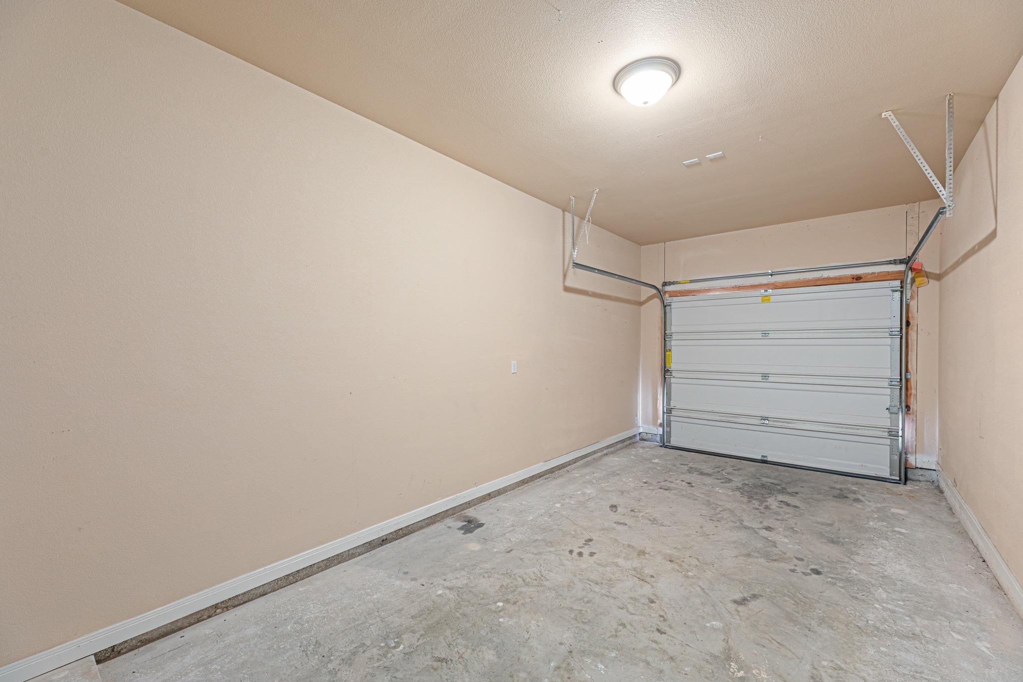 1375 Main St Property Photo 29