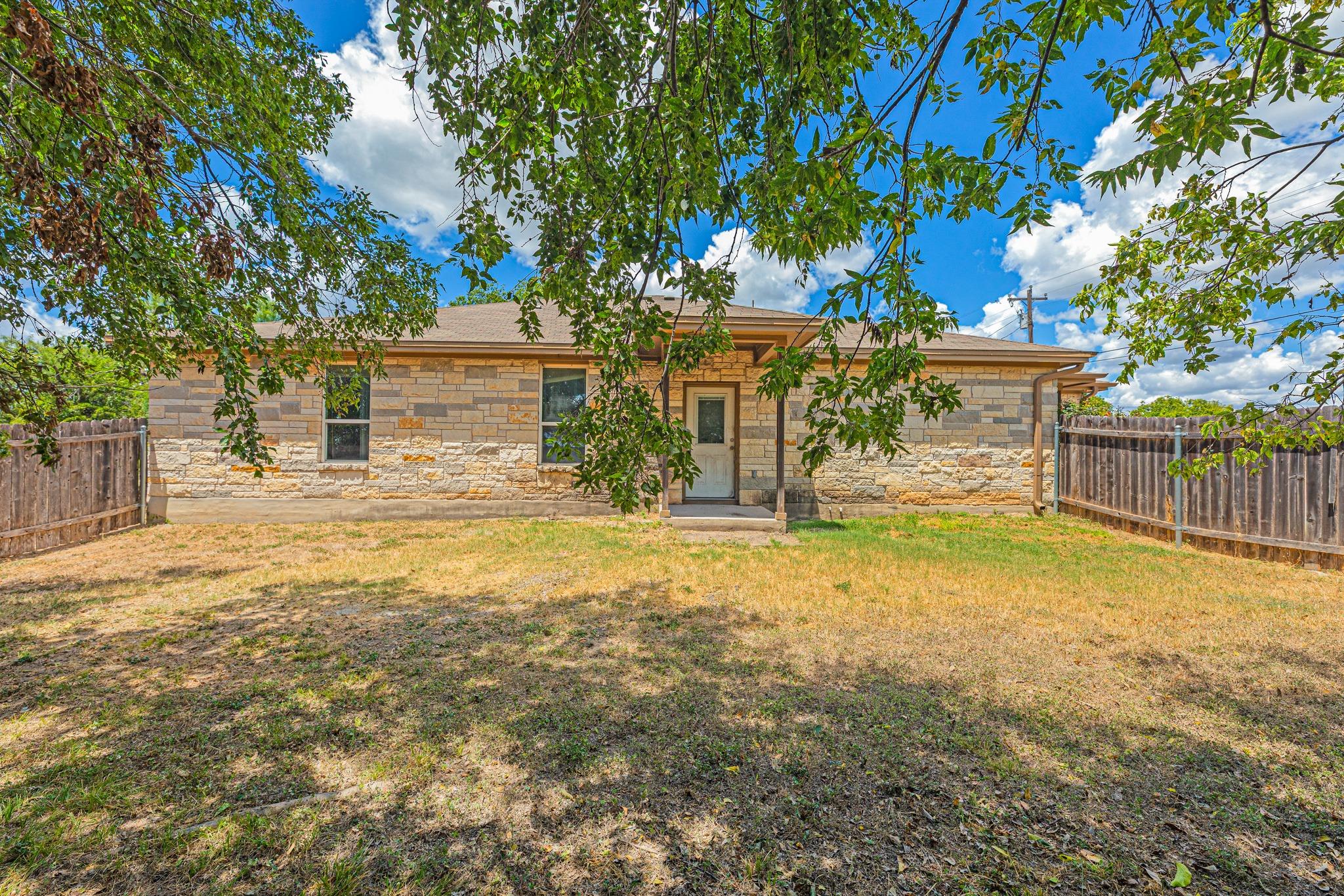 1375 Main St Property Photo 32