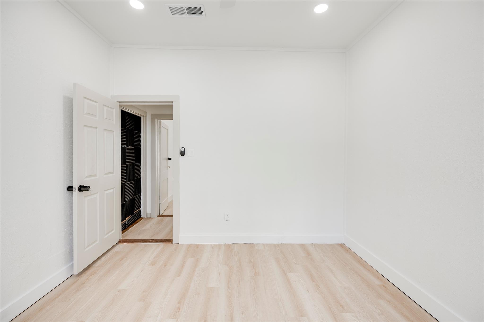 81 San Marcos St #f Property Photo 5