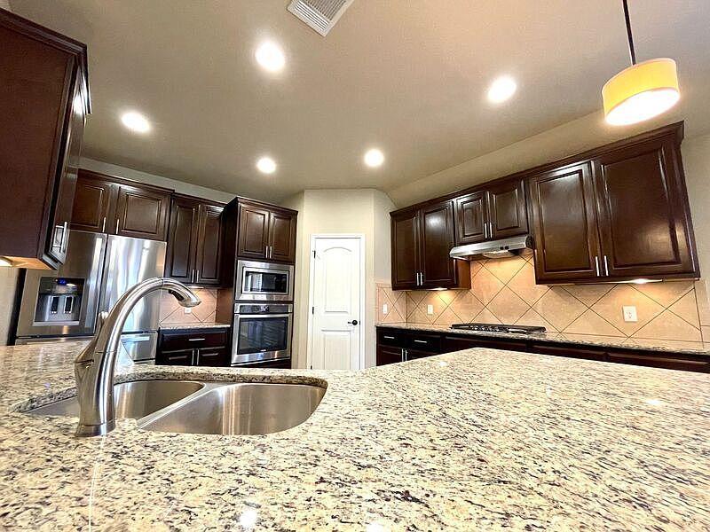 8388 Angelo Loop Property Photo 7