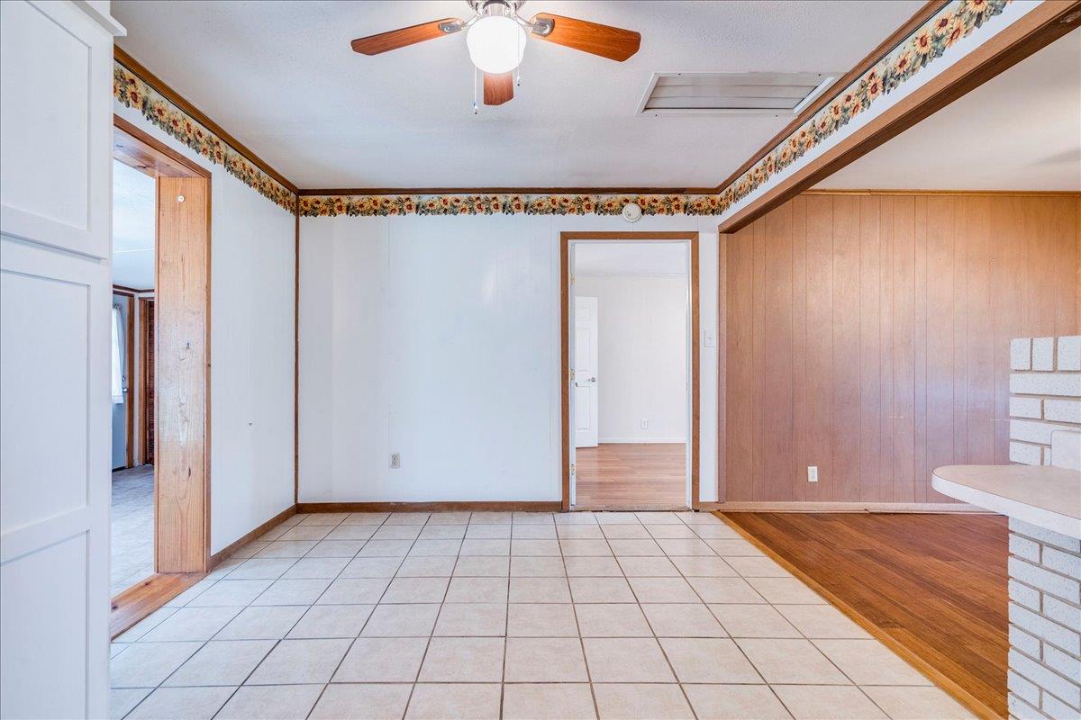 985 N Chambers St Property Photo 15