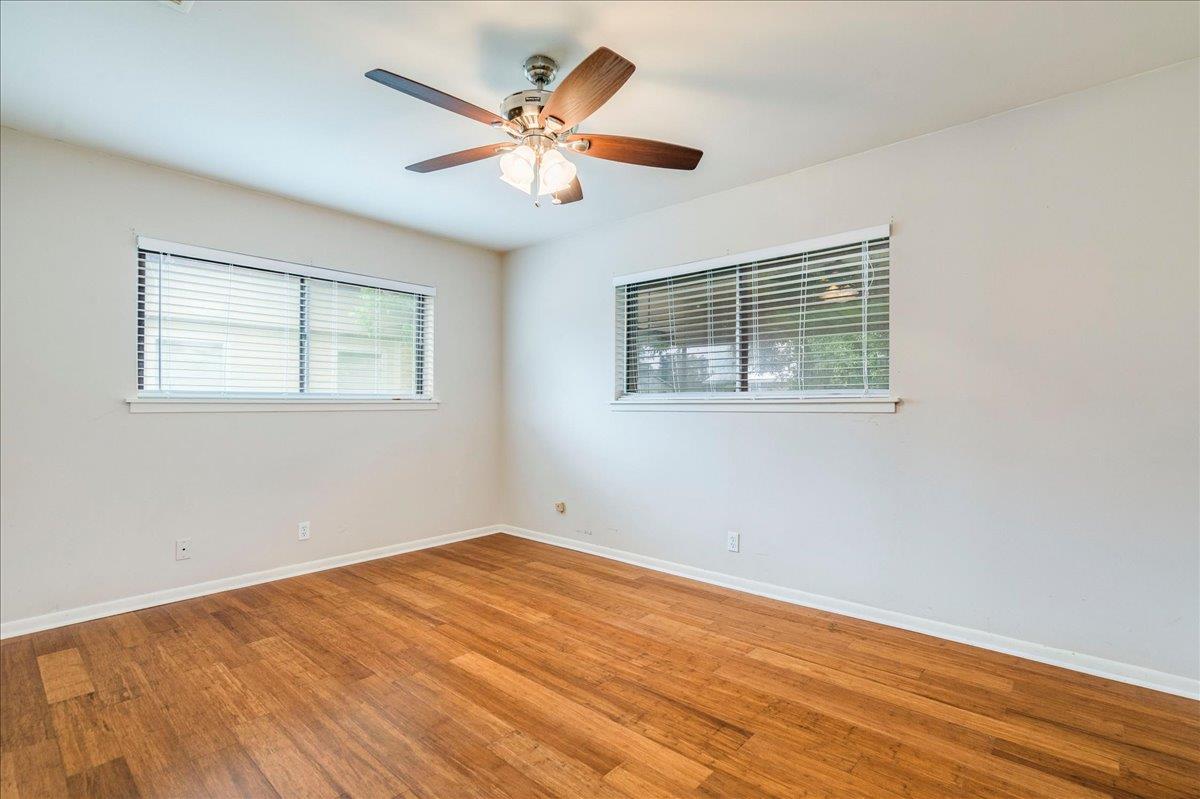 985 N Chambers St Property Photo 21